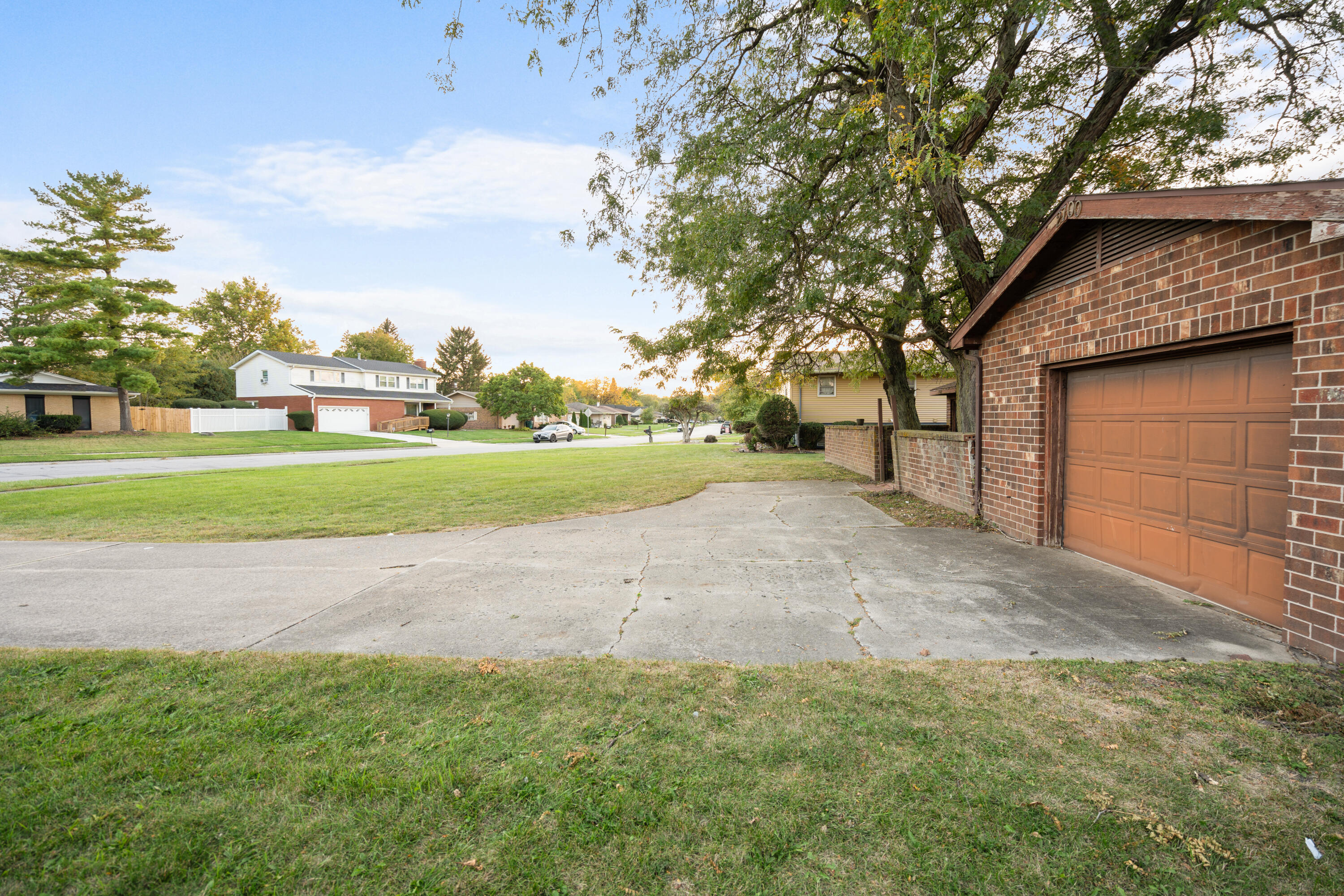 2700 W 60th Drive