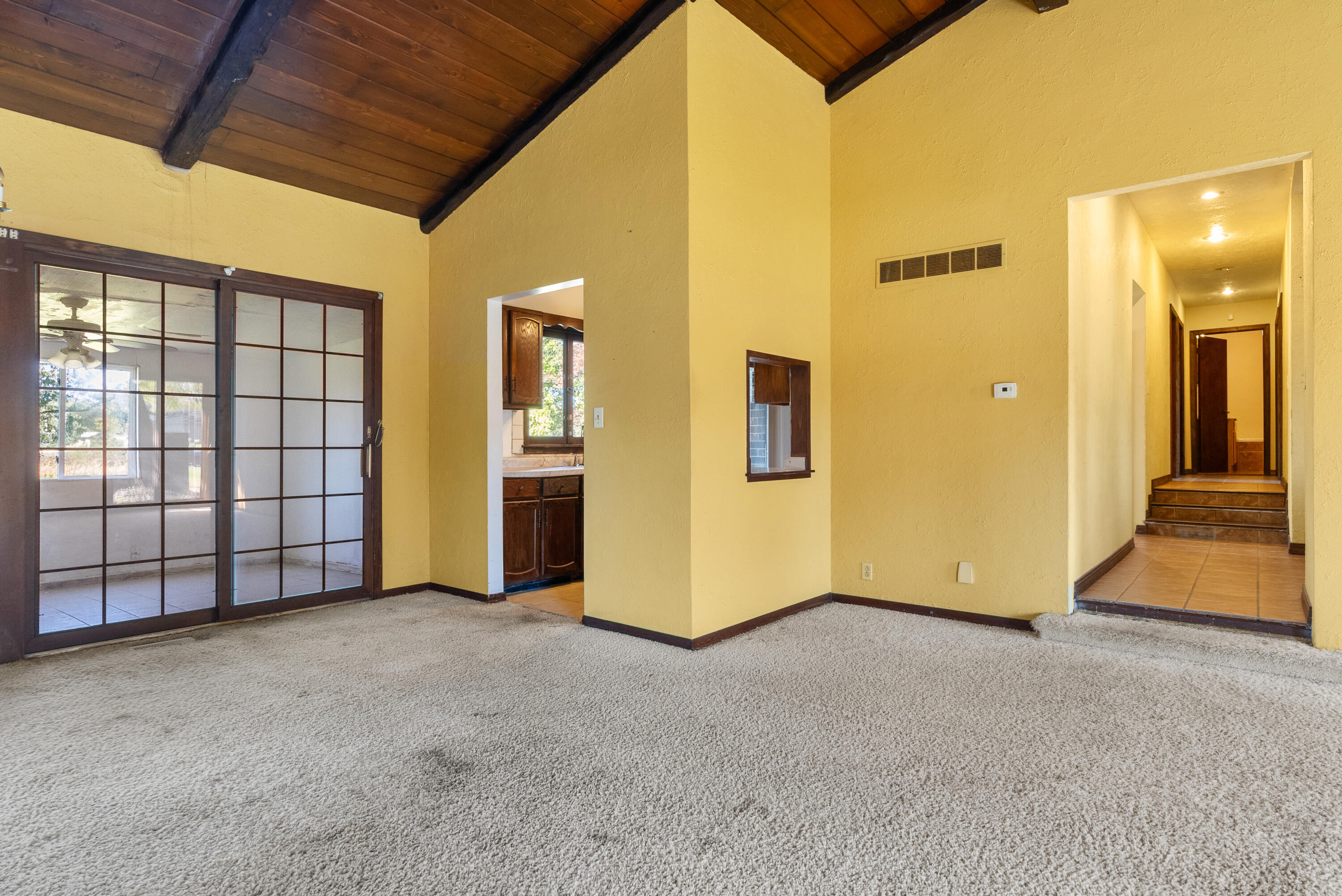2700 W 60th Drive