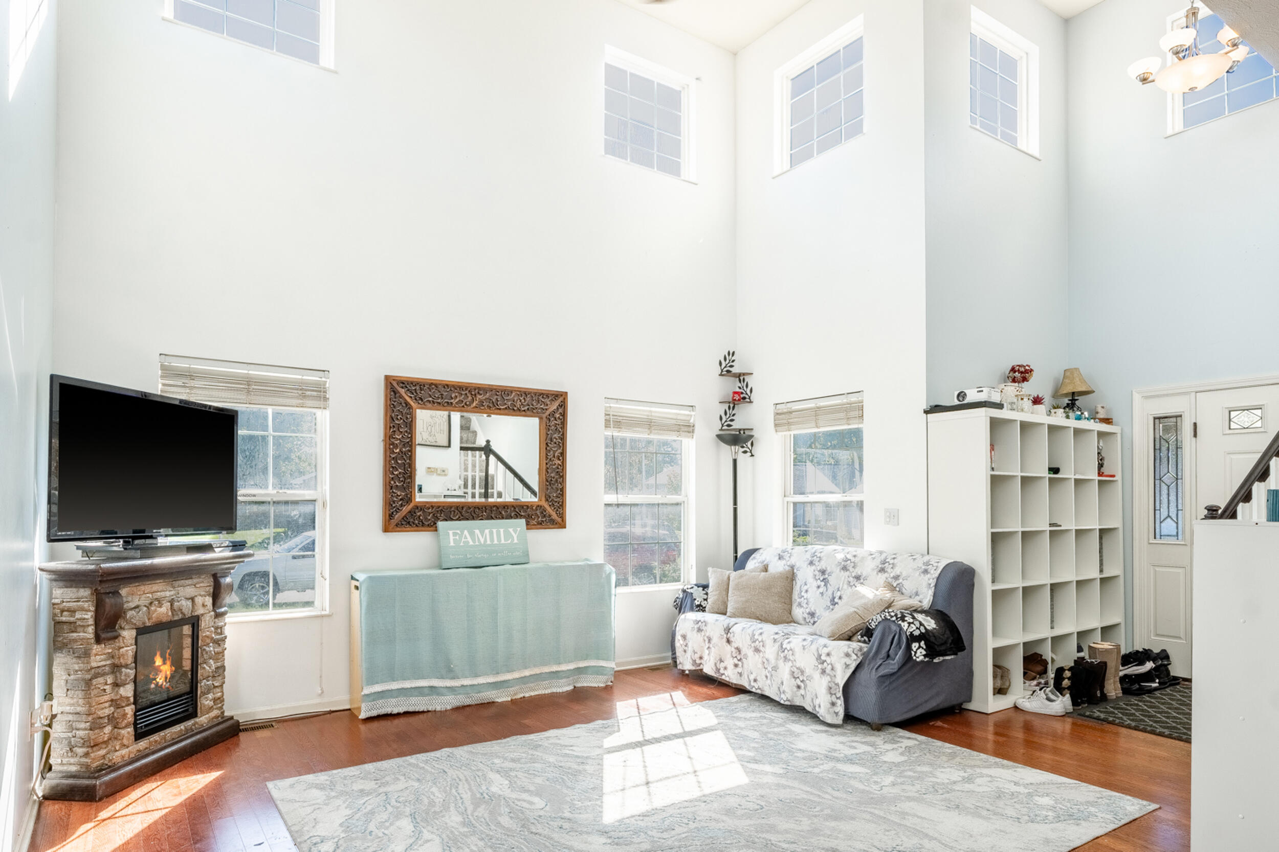 2780 Tulip Lane