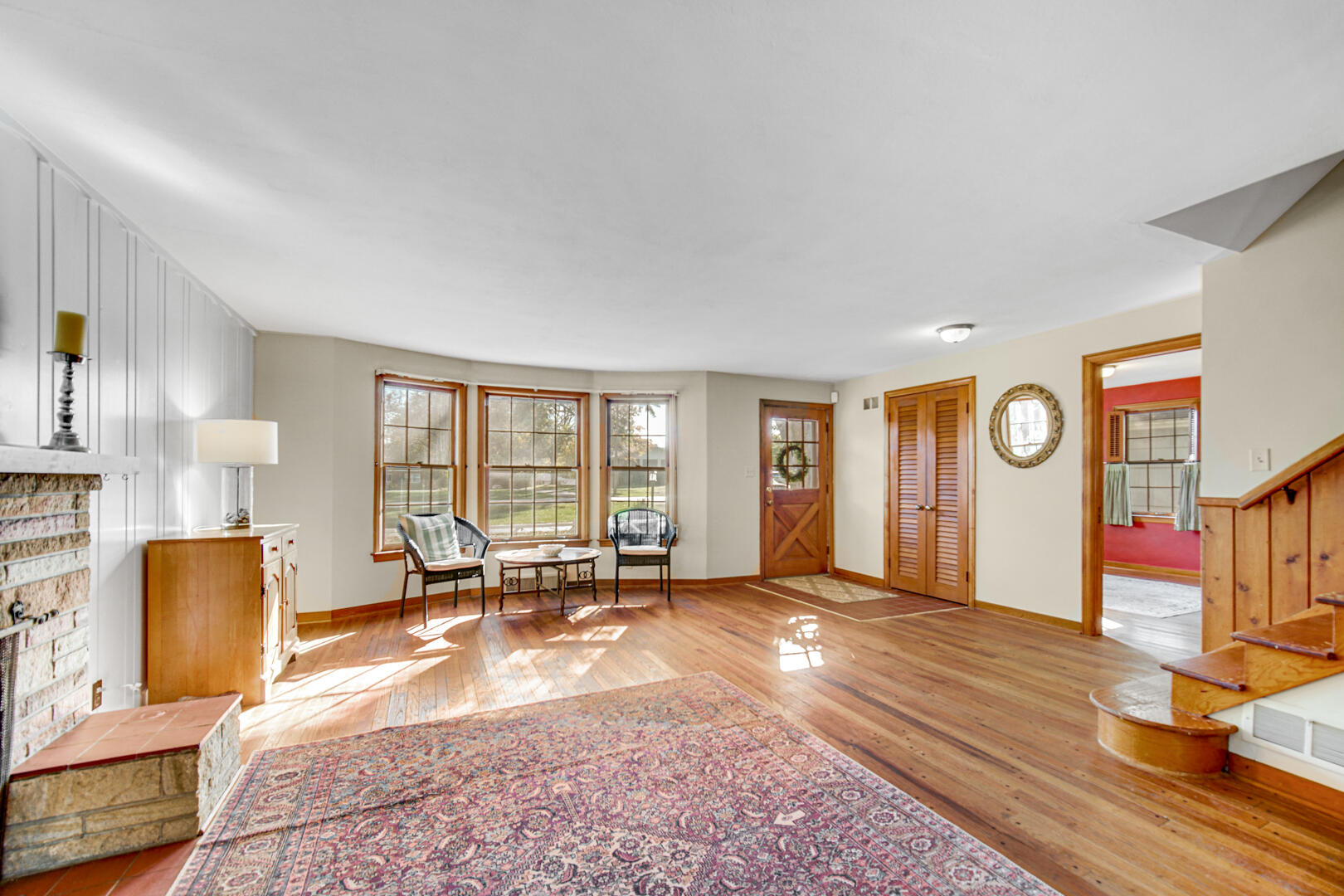 390 E Oak Hill Road