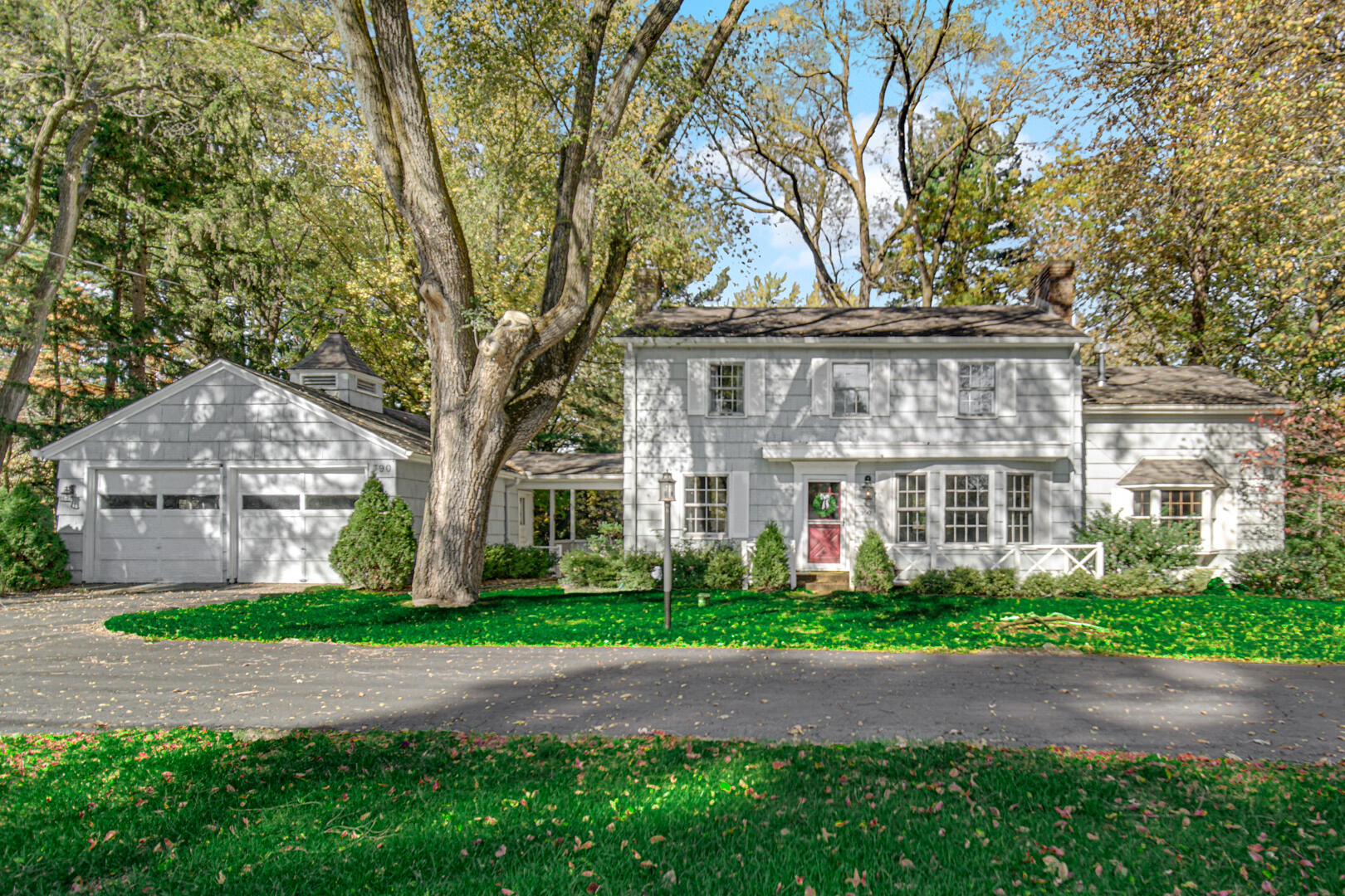 390 E Oak Hill Road