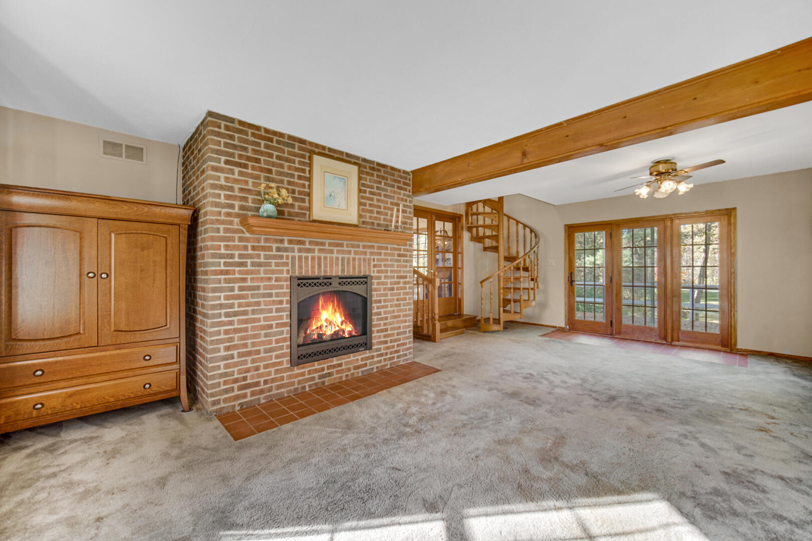 390 E Oak Hill Road