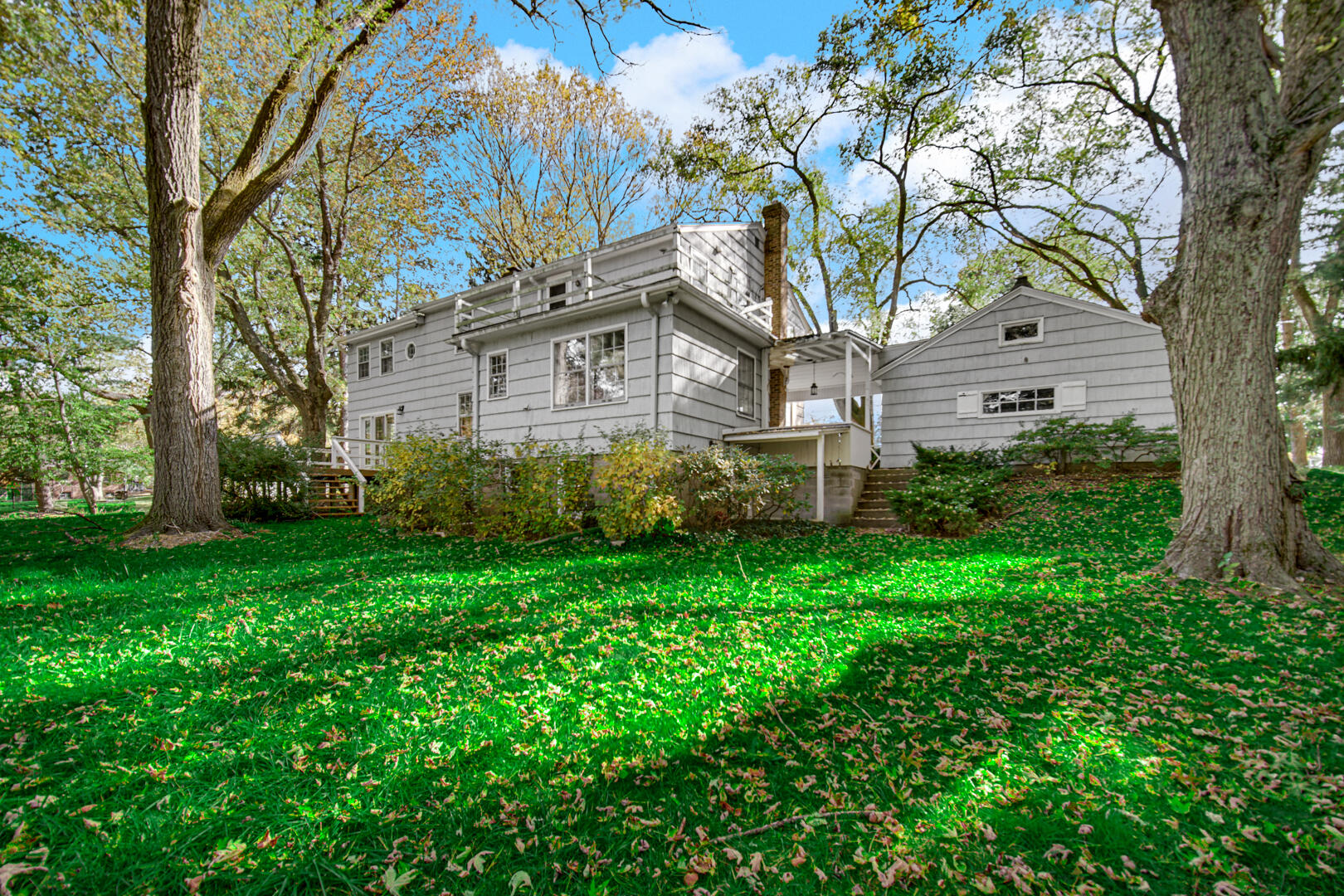 390 E Oak Hill Road