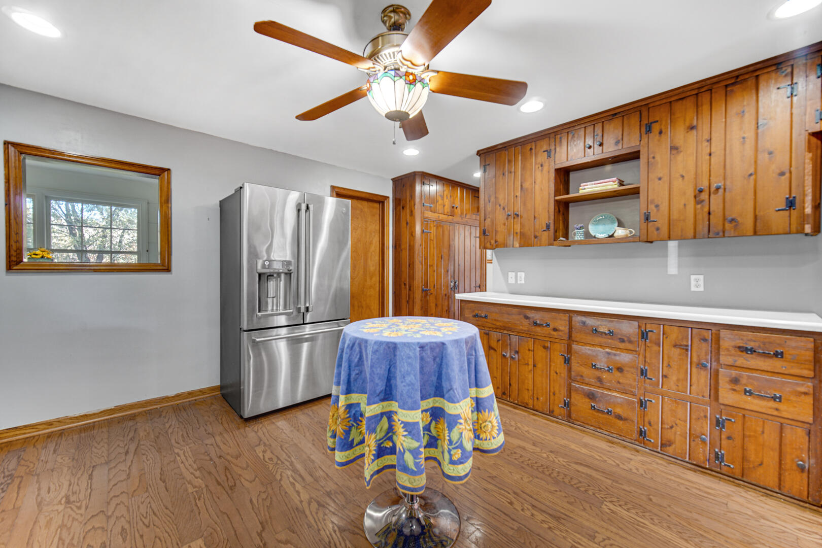 390 E Oak Hill Road
