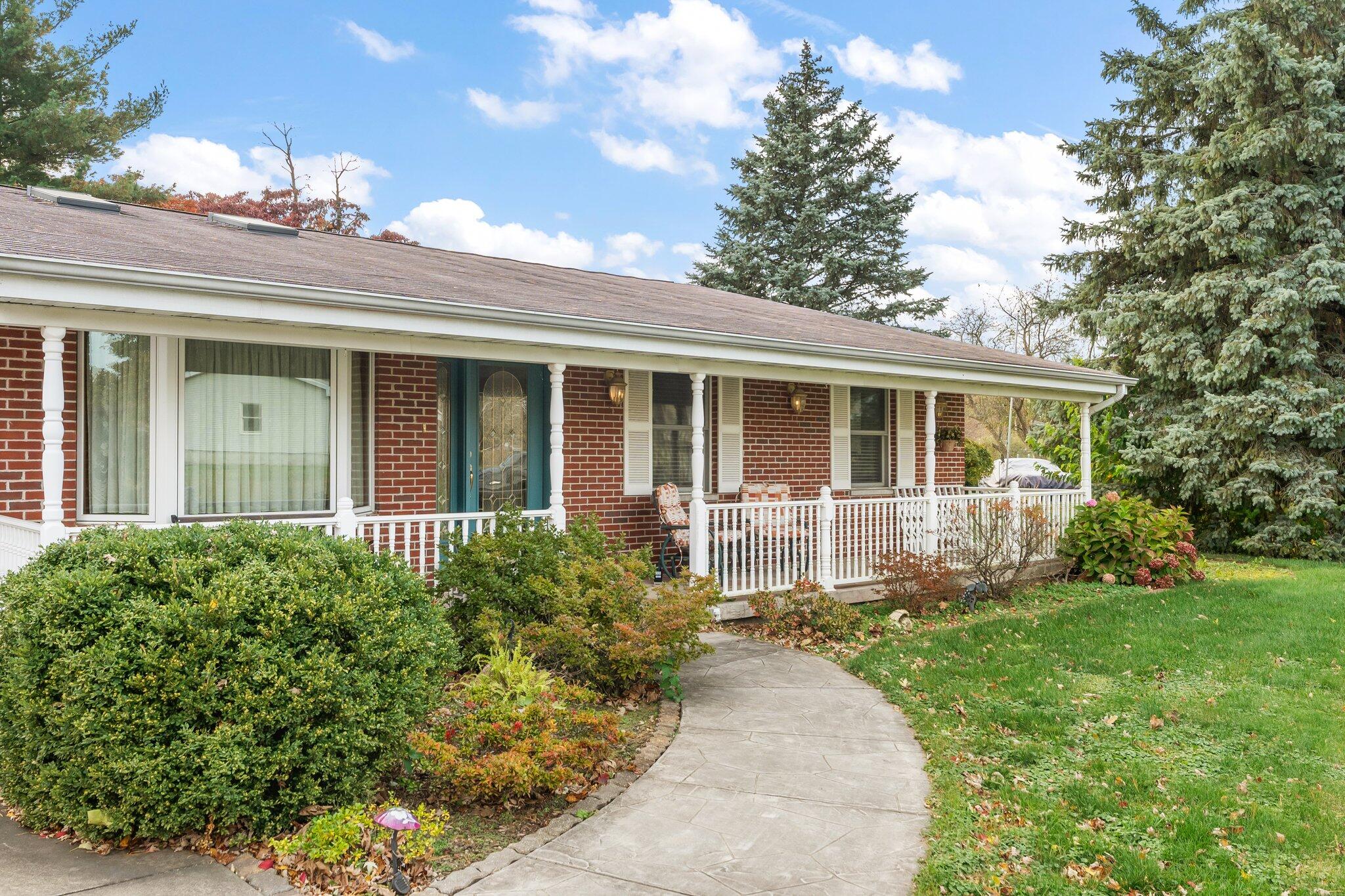 1094 Shoreline Road
