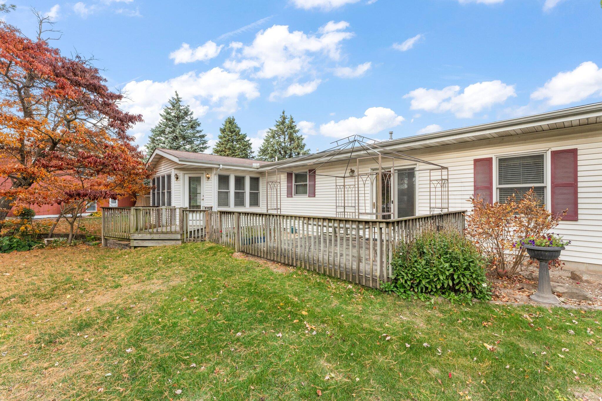 1094 Shoreline Road
