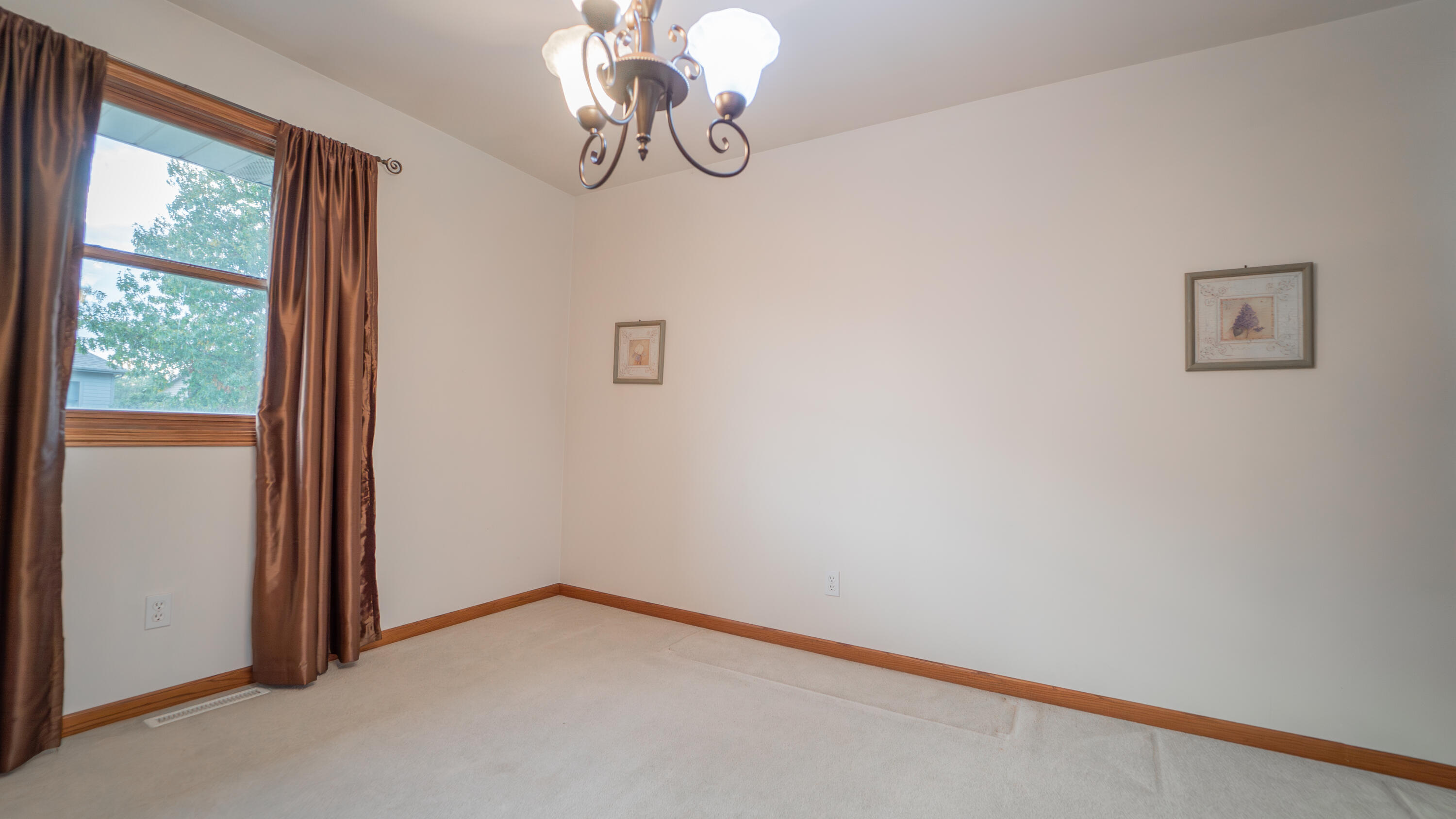 11070 Lawrence Drive