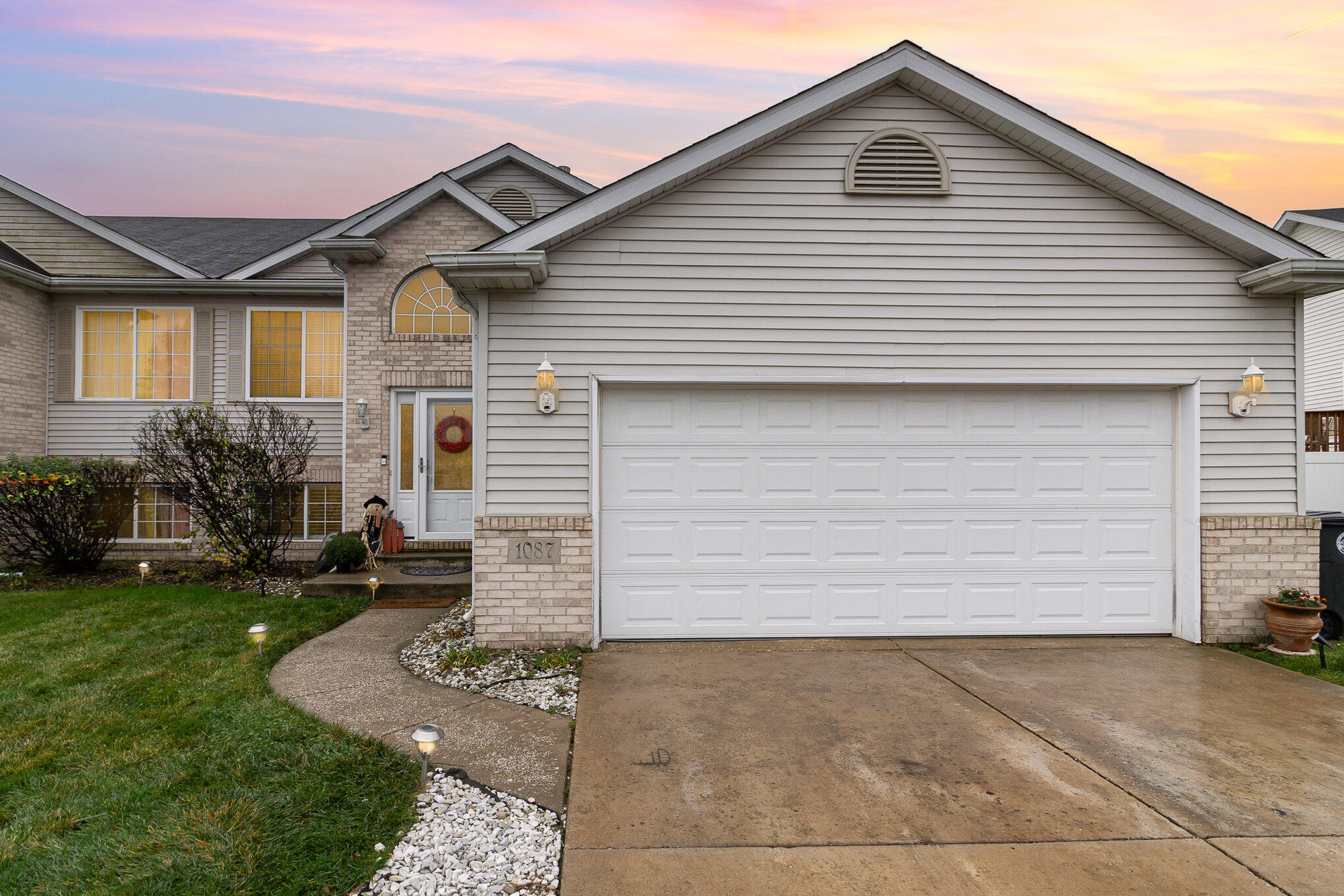 1087 Csokasy Court