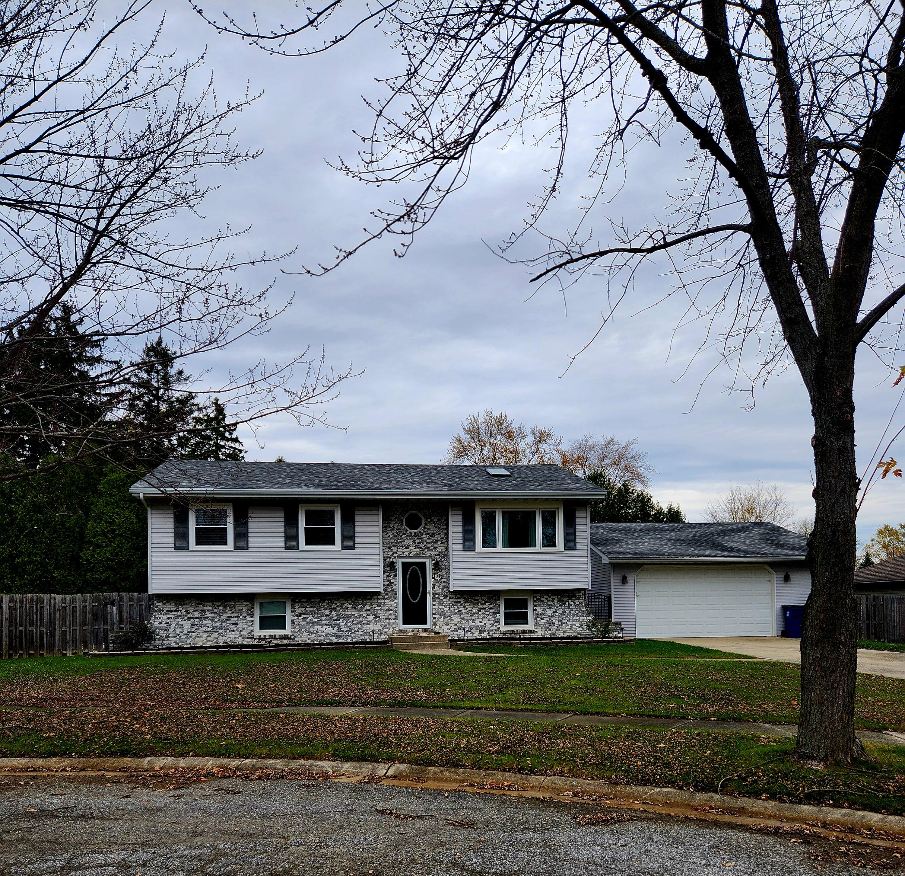 1512 Tiffany Court