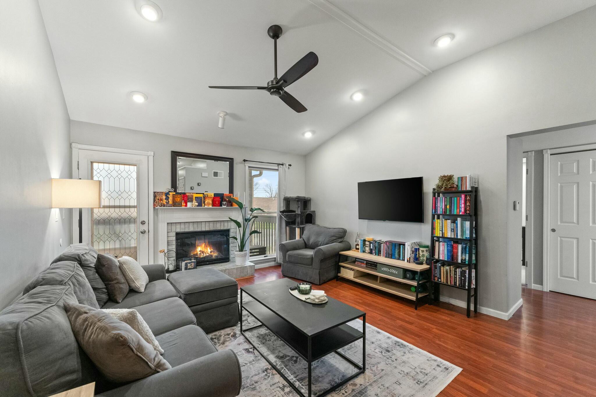 3608 Timberbridge Drive Unit: F
