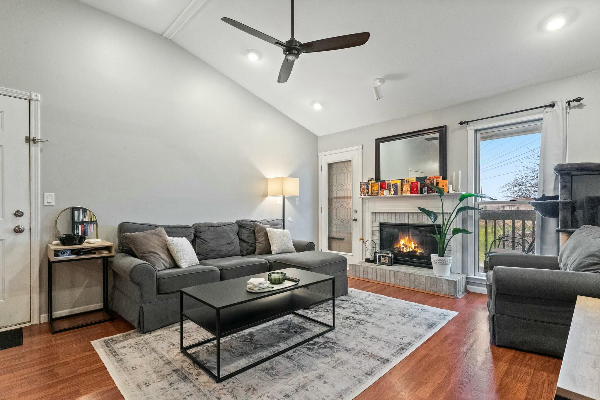 3608 Timberbridge Drive Unit: F