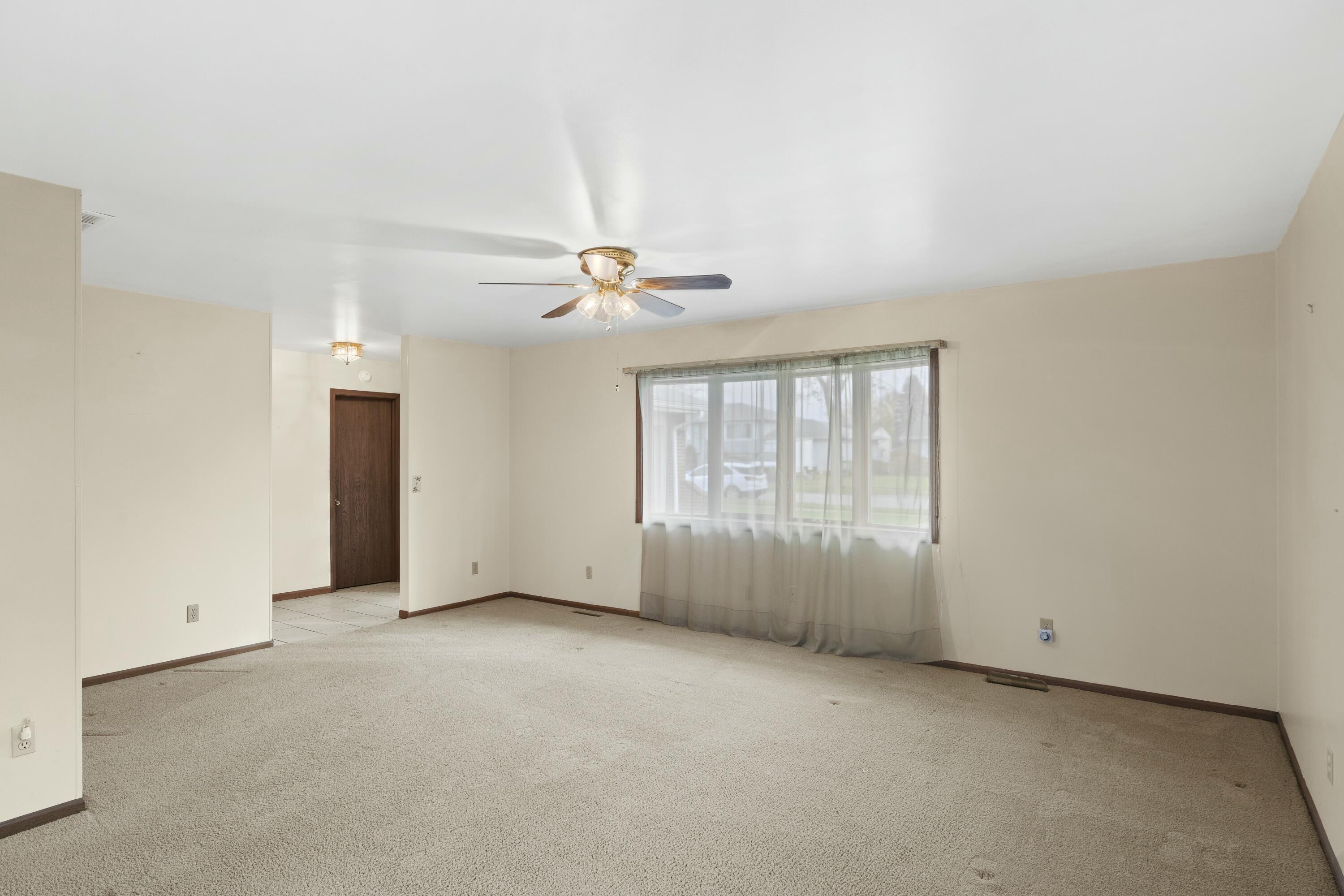 9814 Lincoln Court