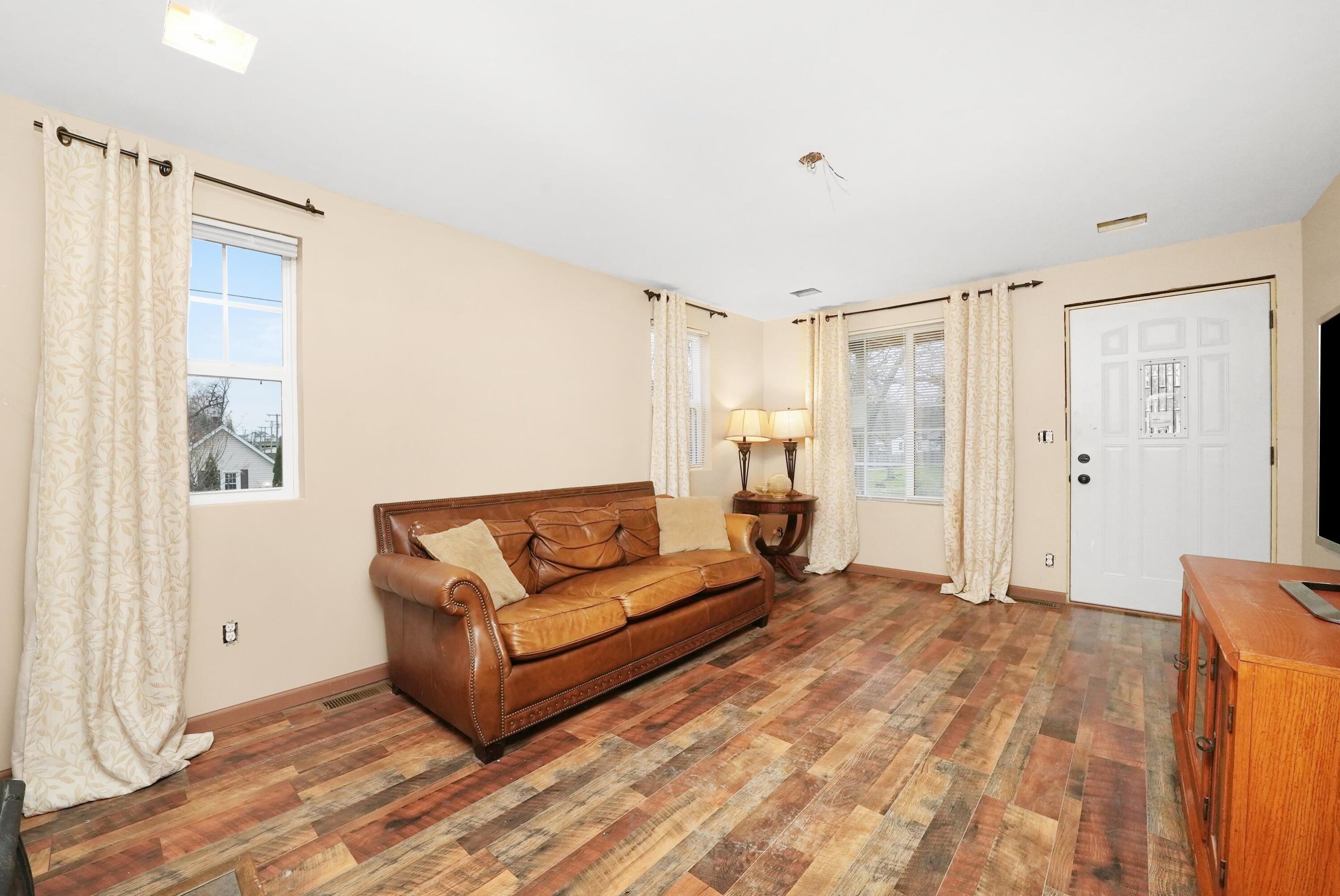 13153 NW Lake Shore Drive