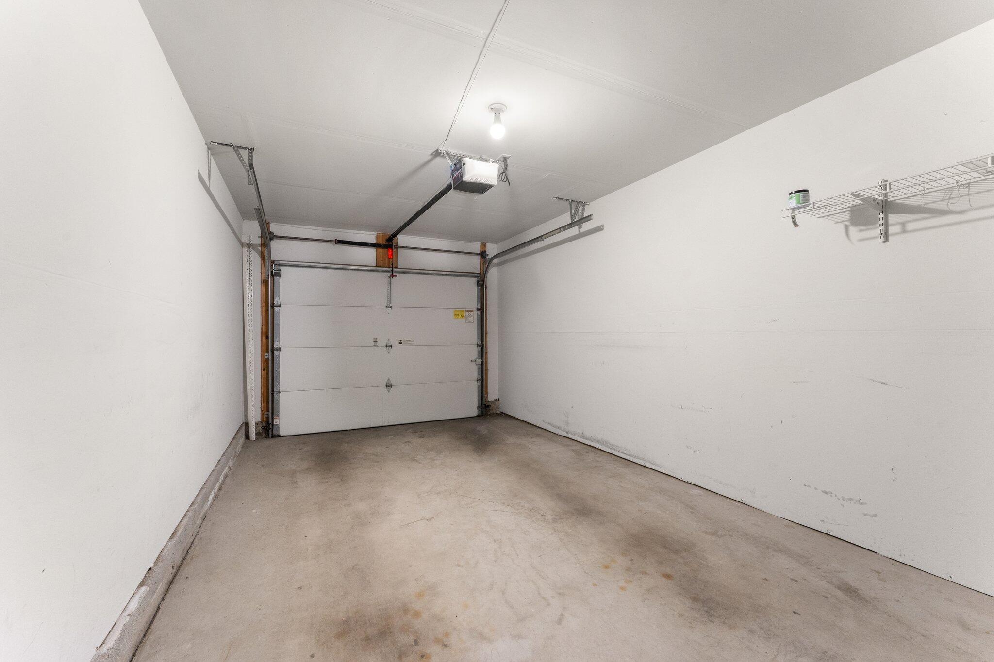 10340 White Oak Lane Unit: 1B