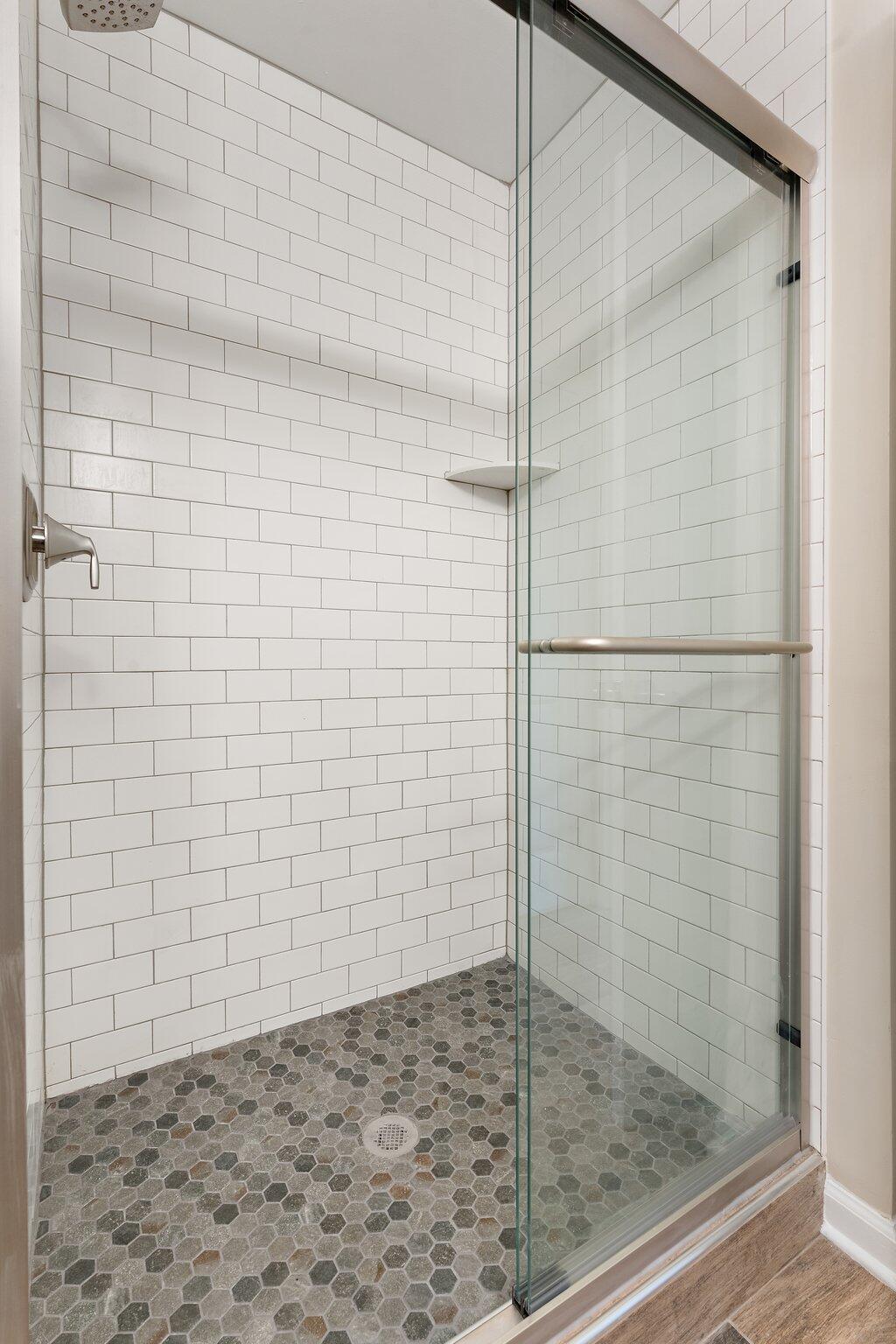 10340 White Oak Lane Unit: 1B