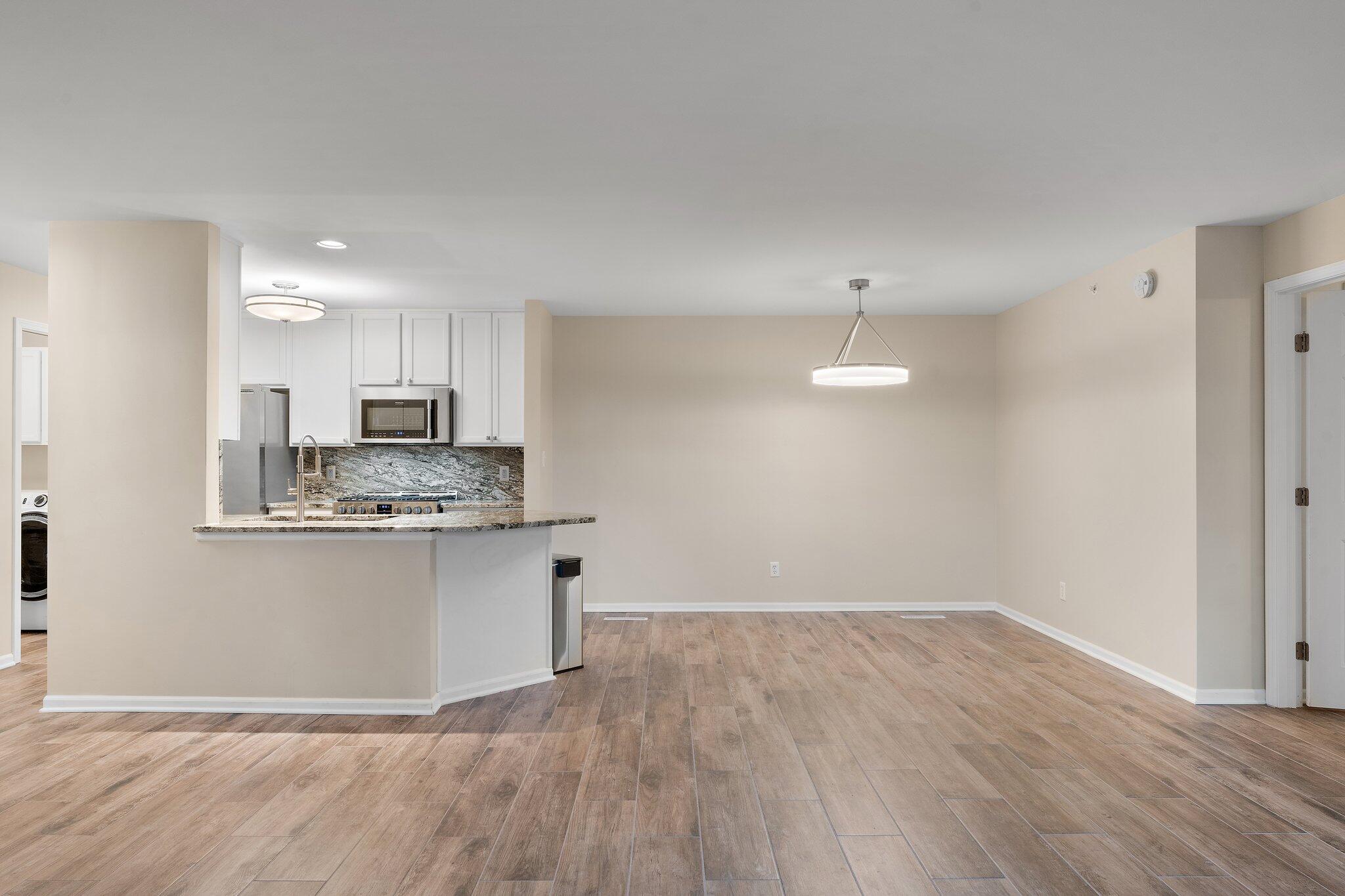 10340 White Oak Lane Unit: 1B