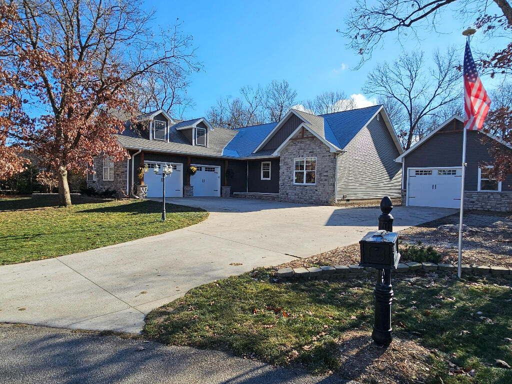 9805 Trinity Court