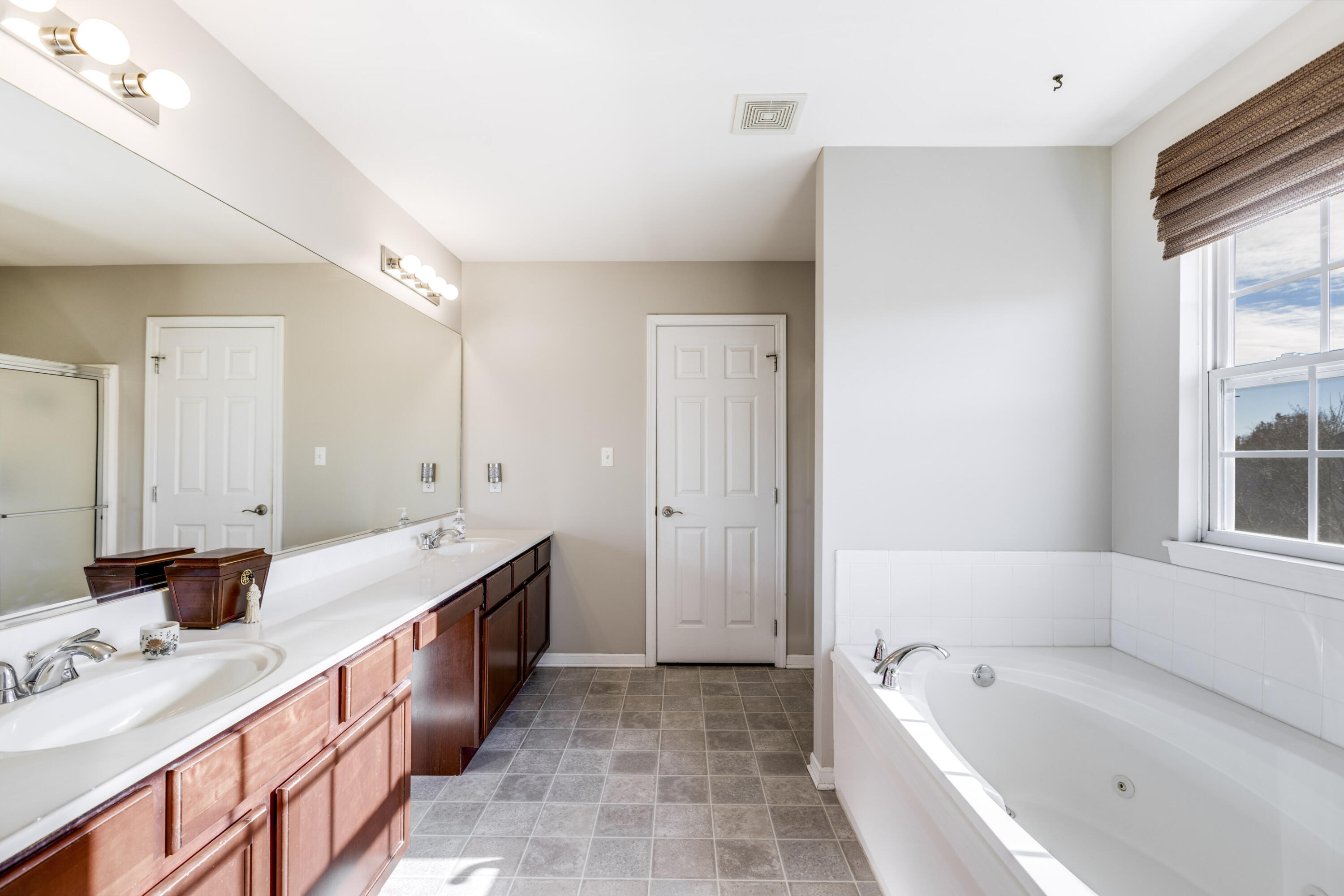 1349 Morningview Court