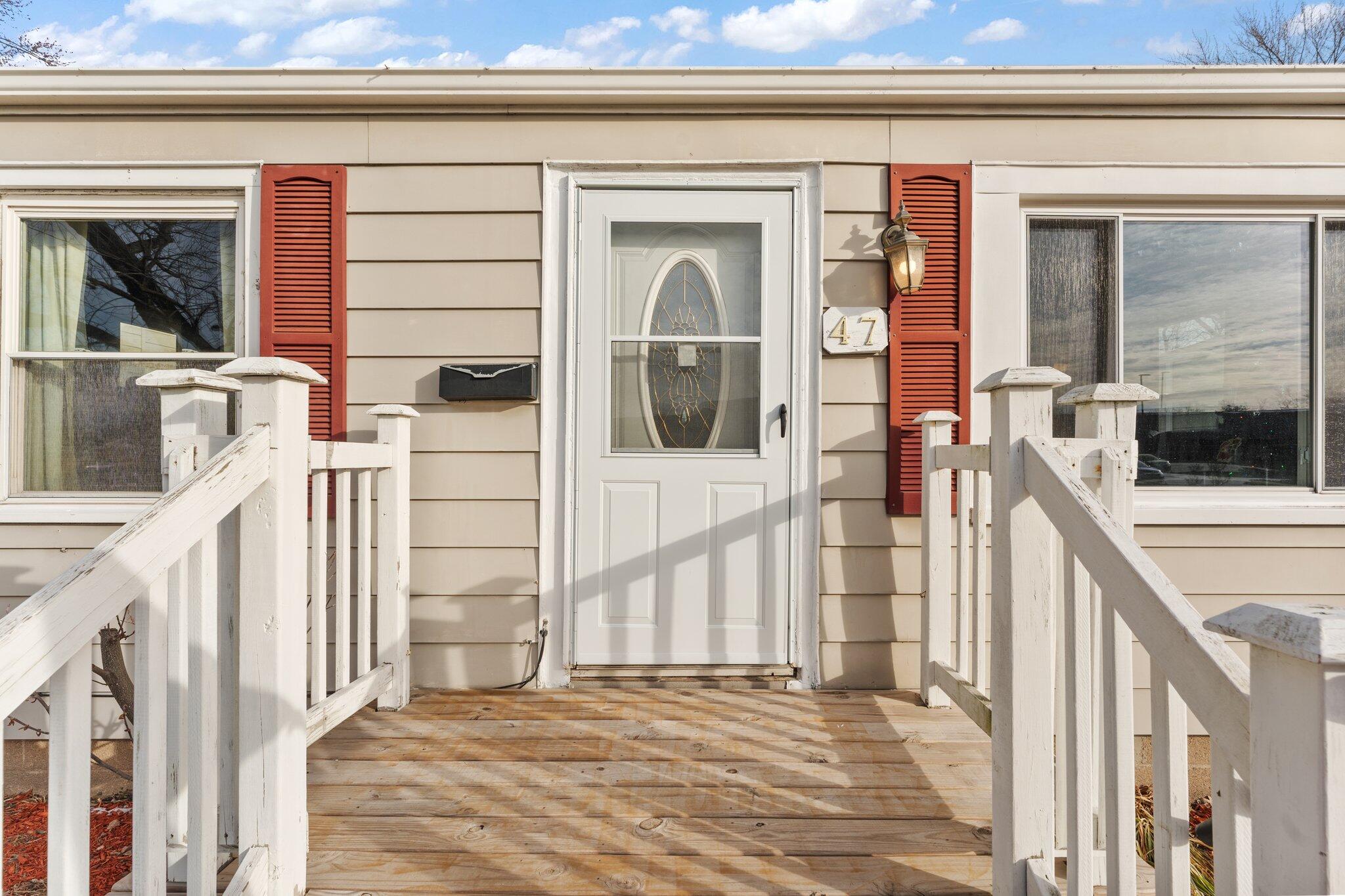 47 N Wisconsin Street