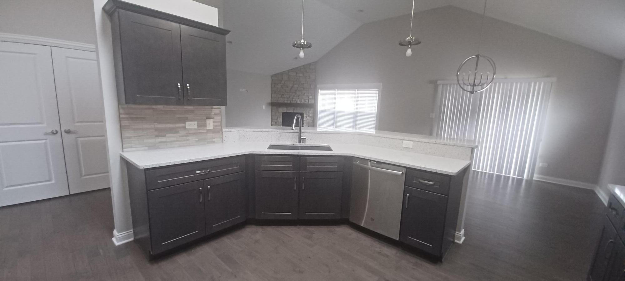 1011 Oak Grove Court