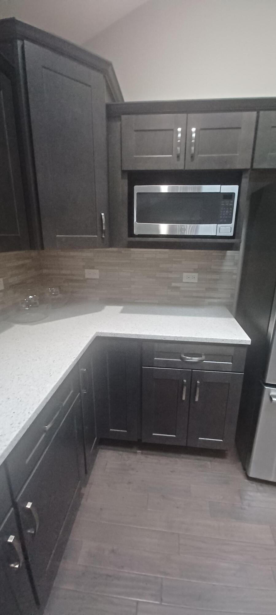 1011 Oak Grove Court