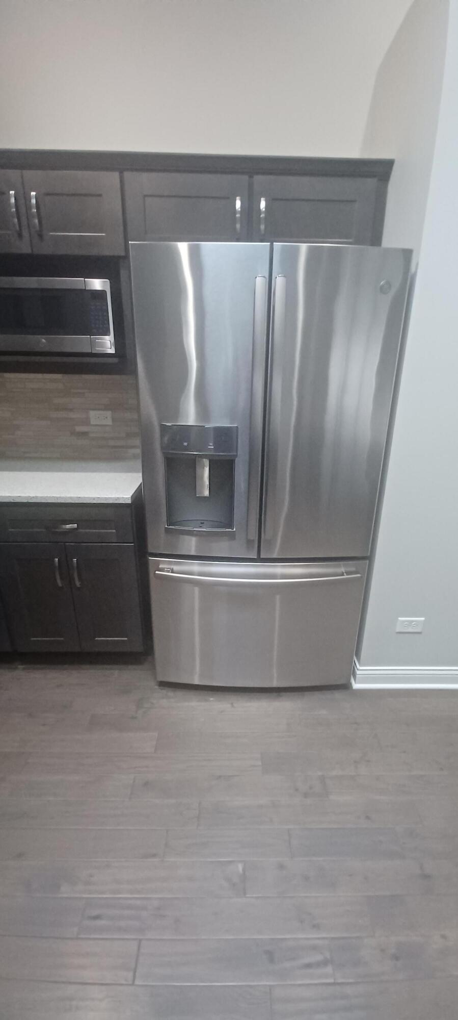 1011 Oak Grove Court