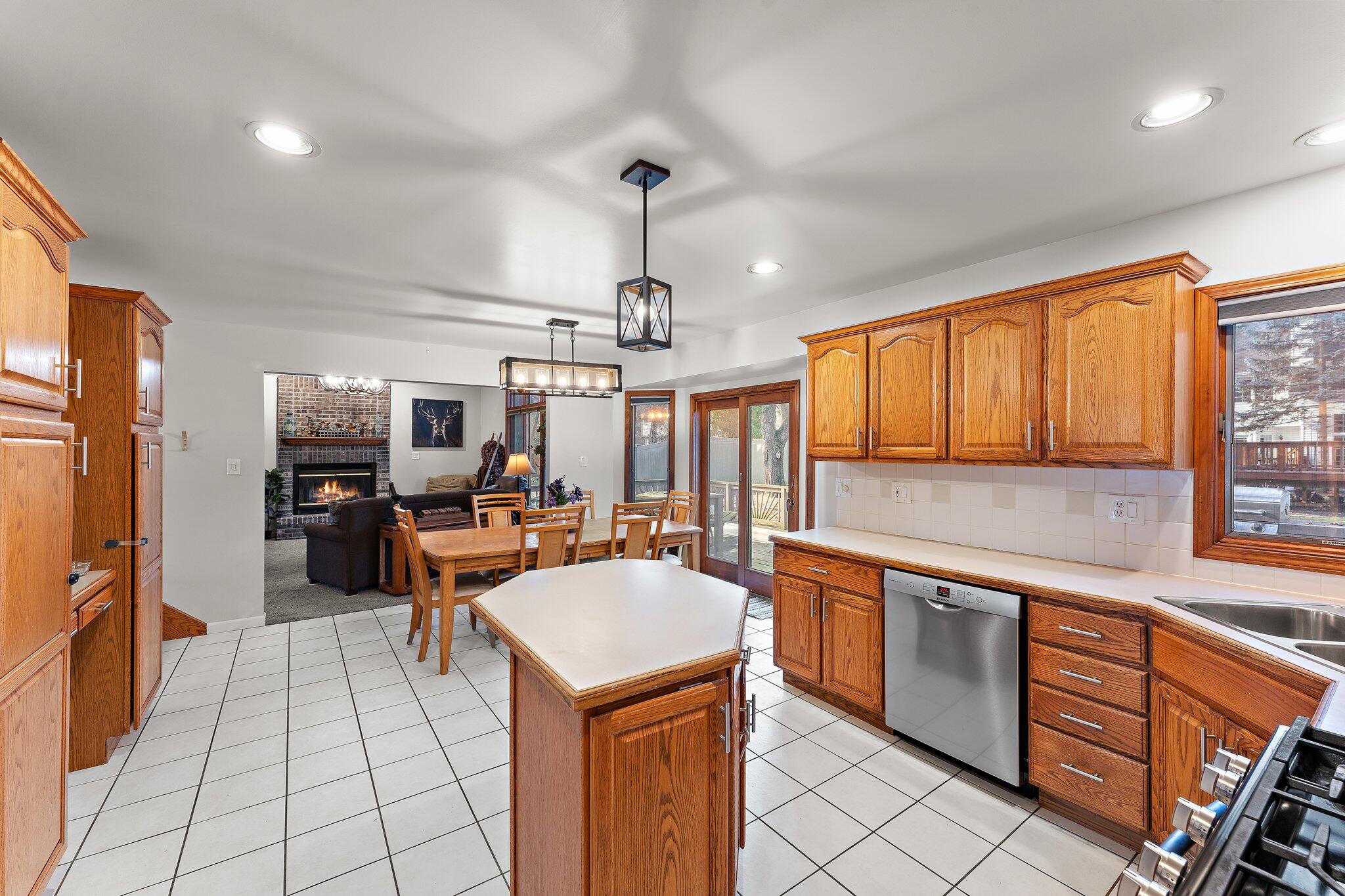 7010 Dove Drive
