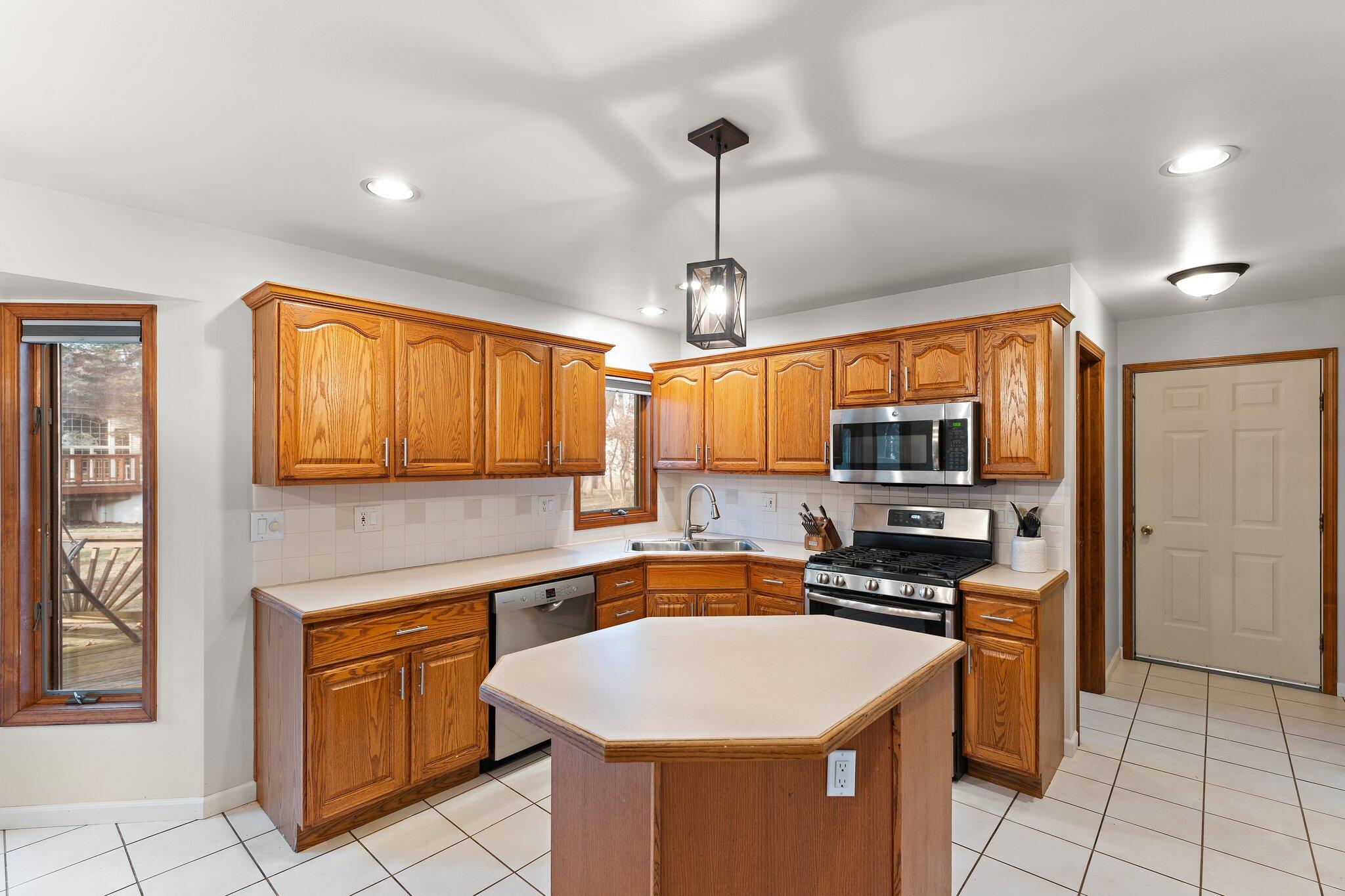 7010 Dove Drive