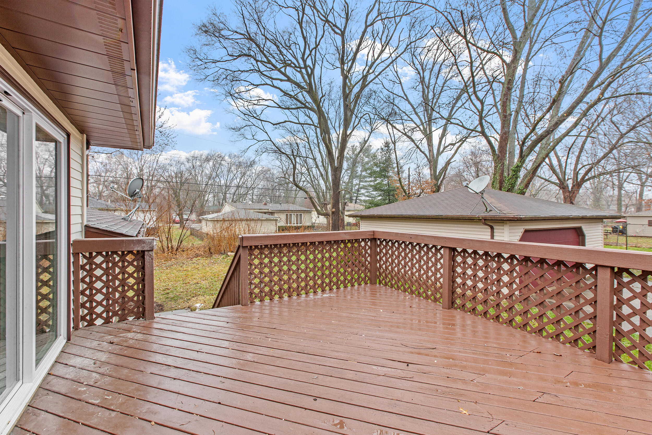6132 Sunrise Avenue