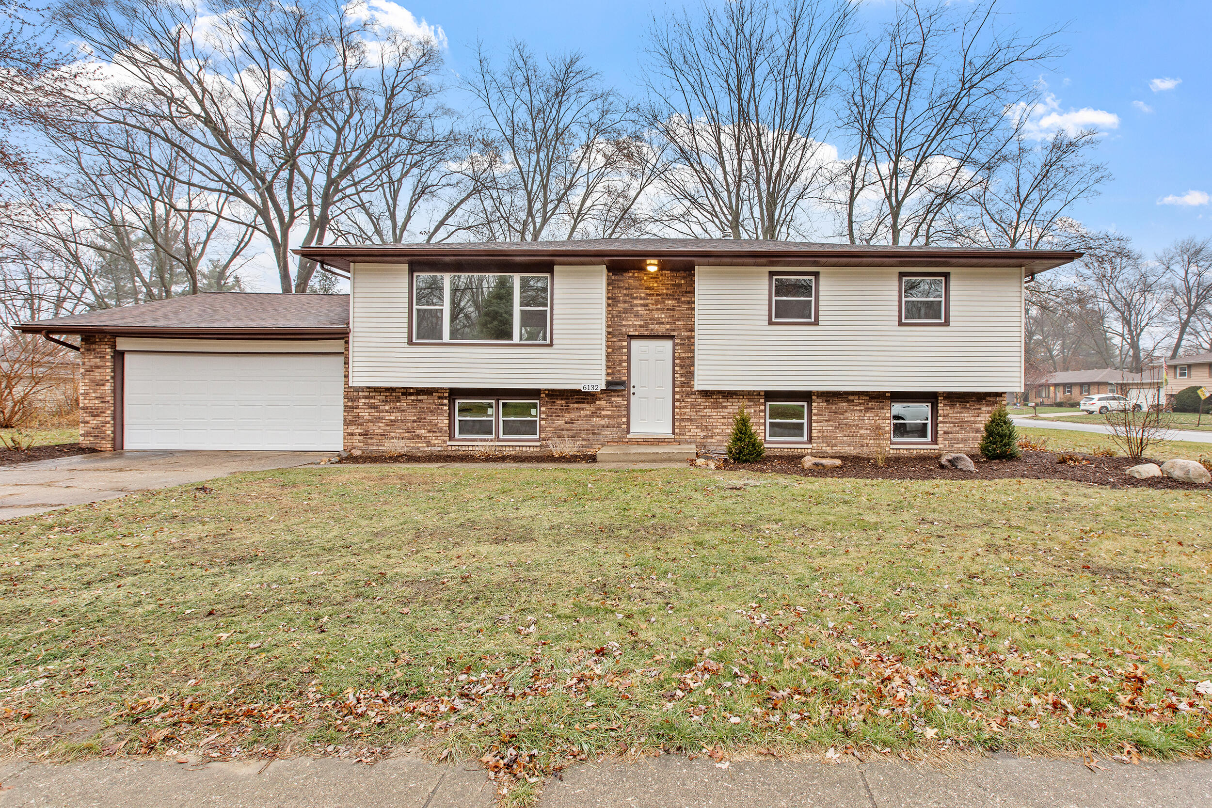 6132 Sunrise Avenue