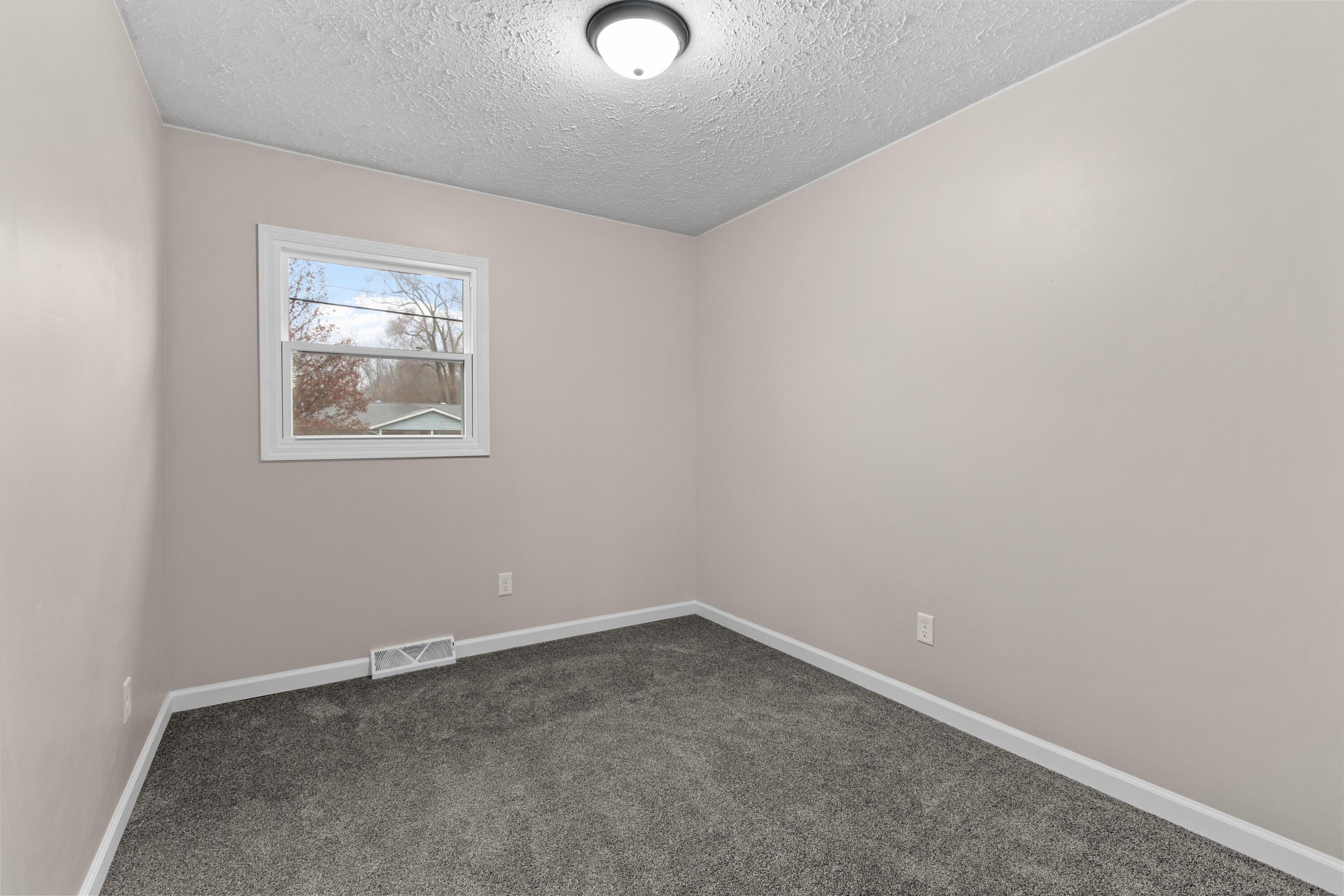 6132 Sunrise Avenue