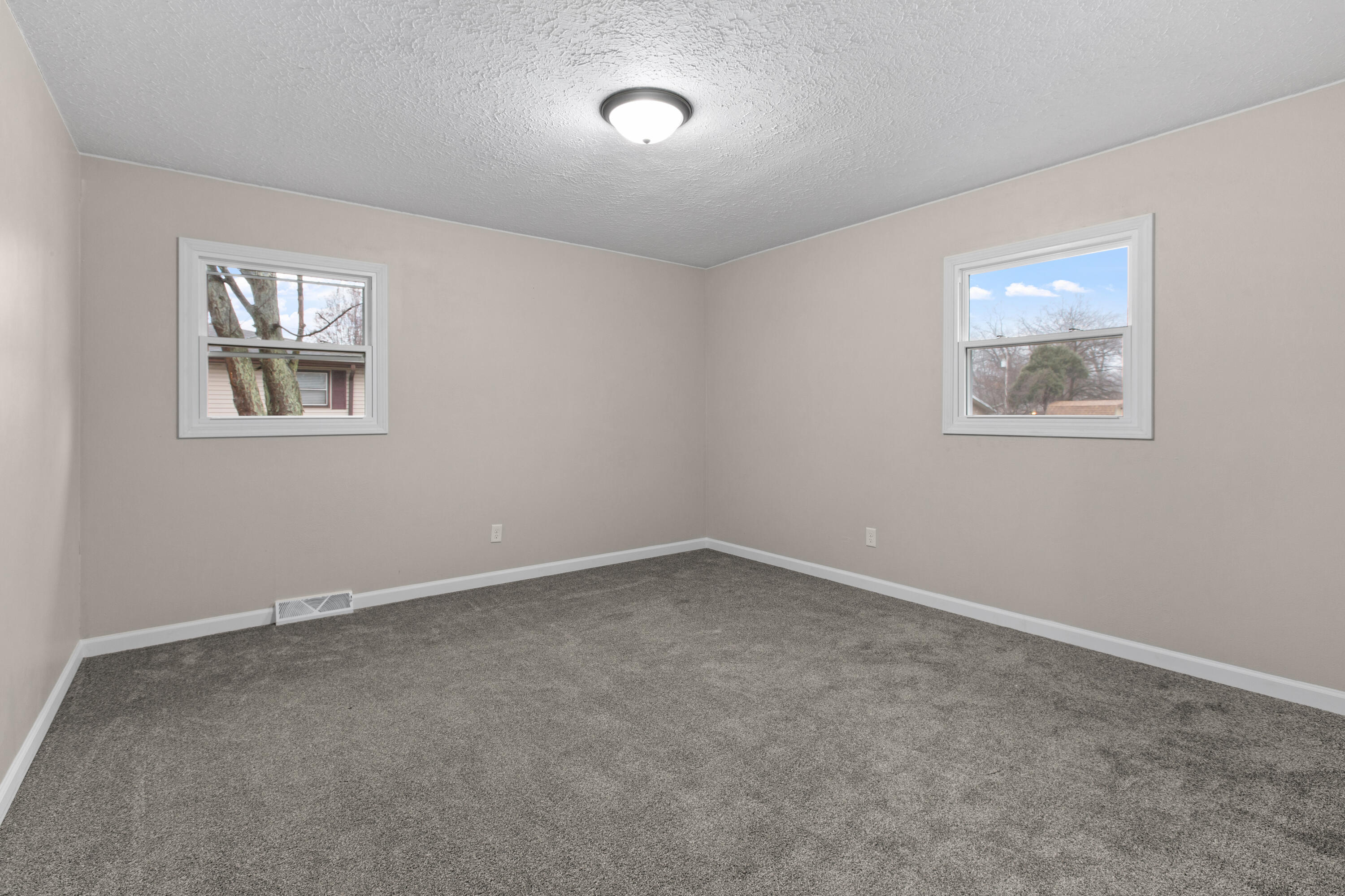 6132 Sunrise Avenue