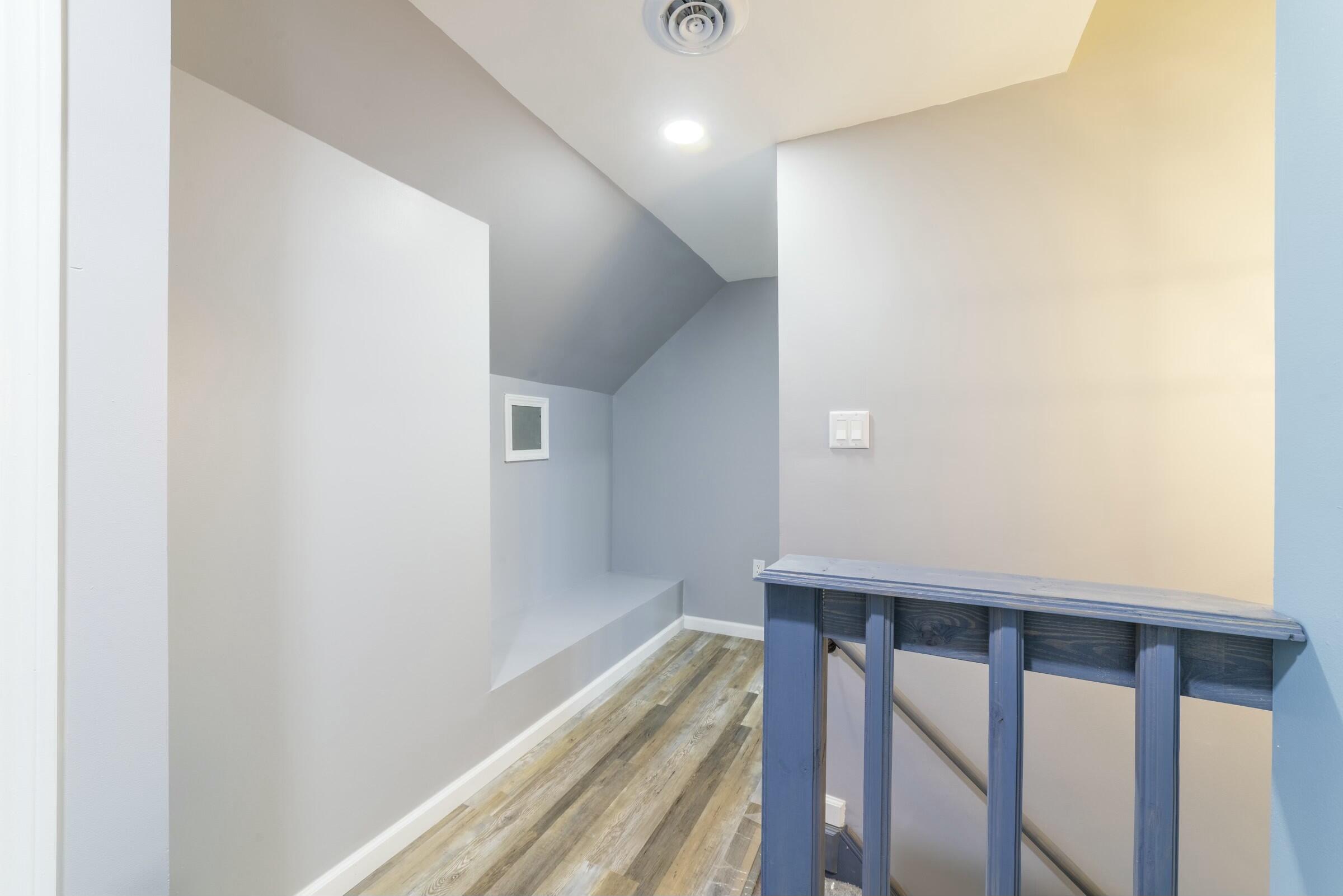 3714 W 20th Place