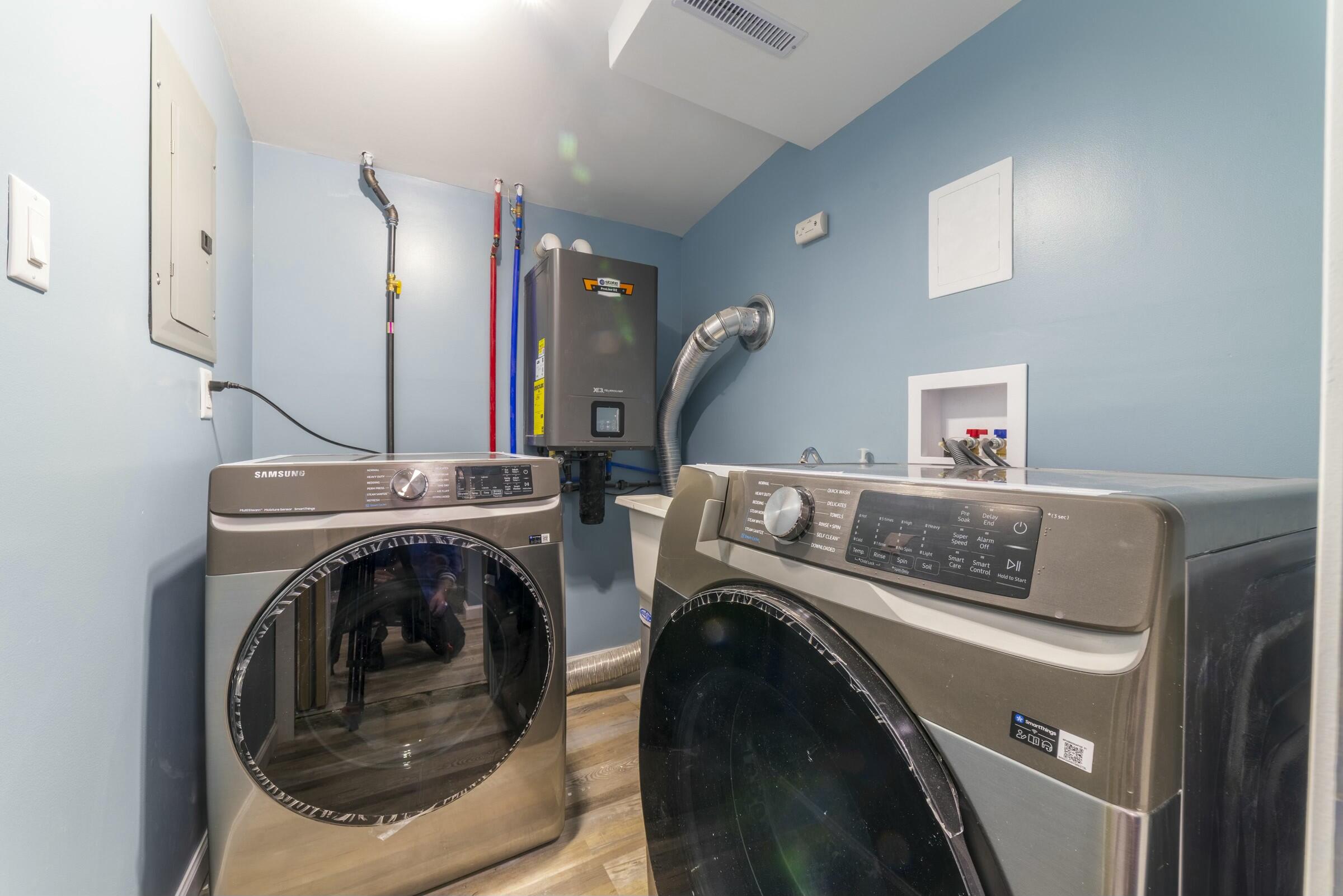 3714 W 20th Place