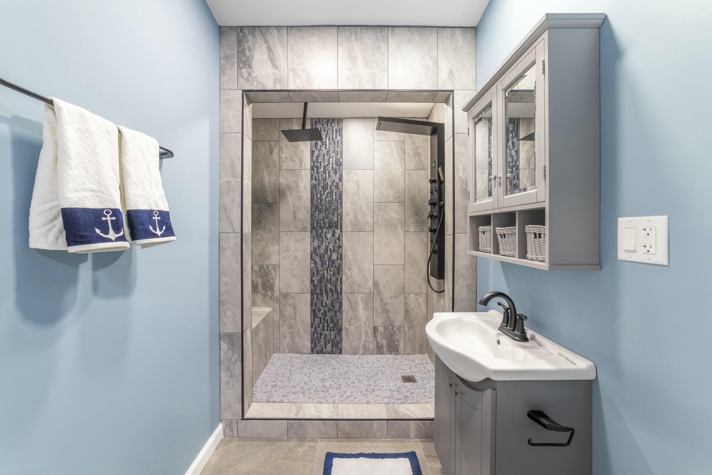 3714 W 20th Place