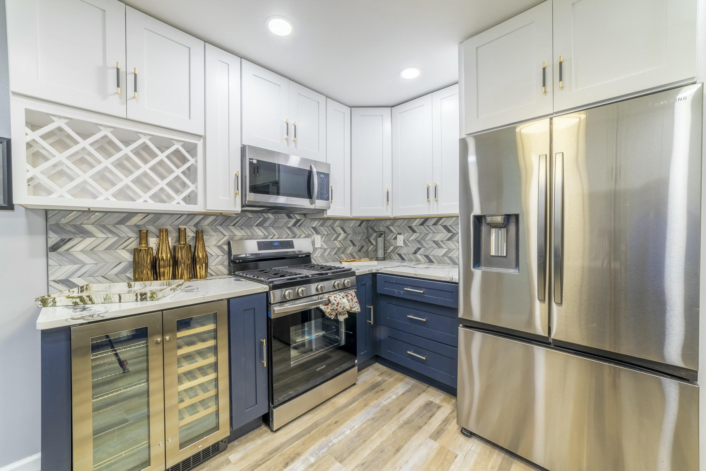 3714 W 20th Place