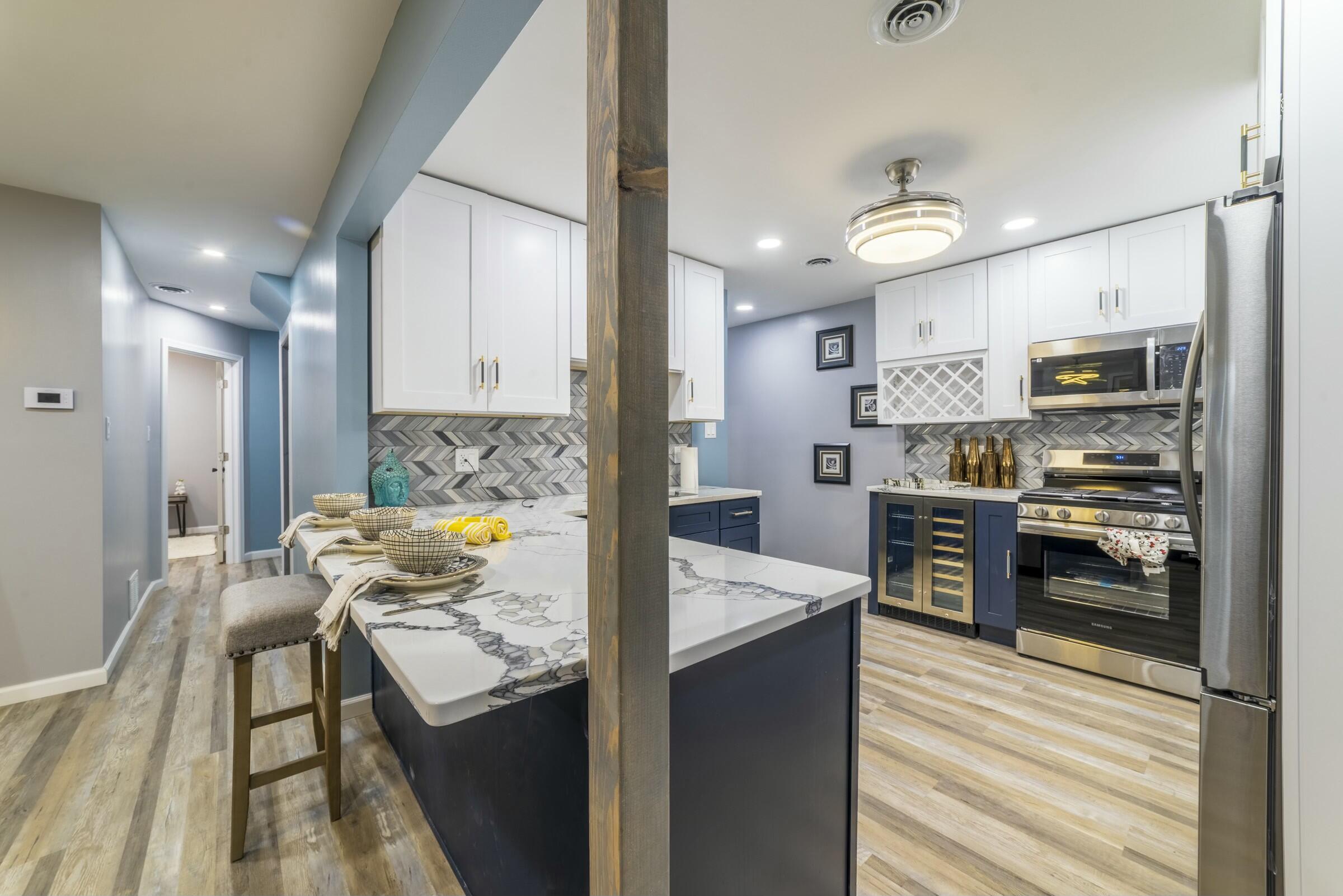 3714 W 20th Place