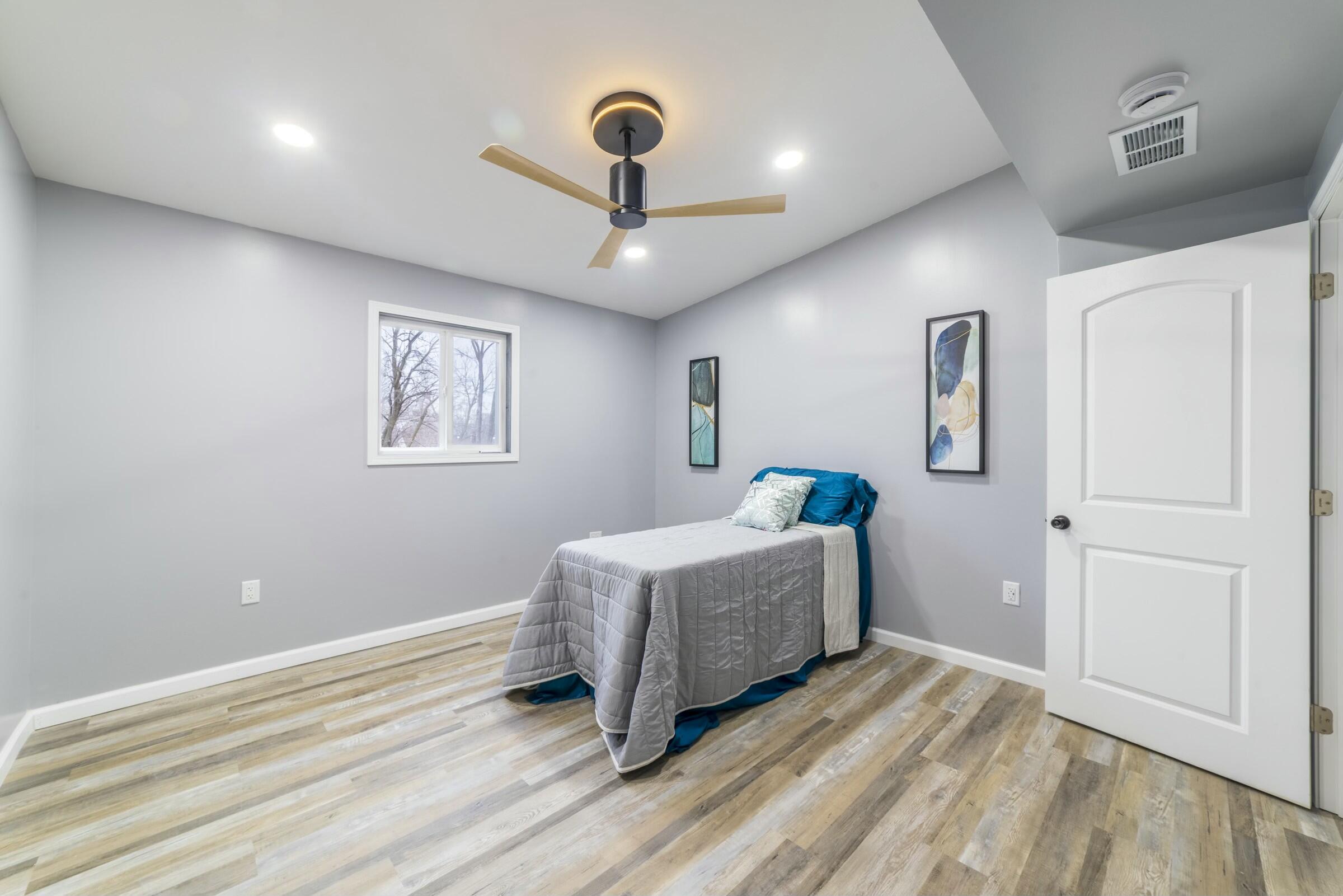 3714 W 20th Place