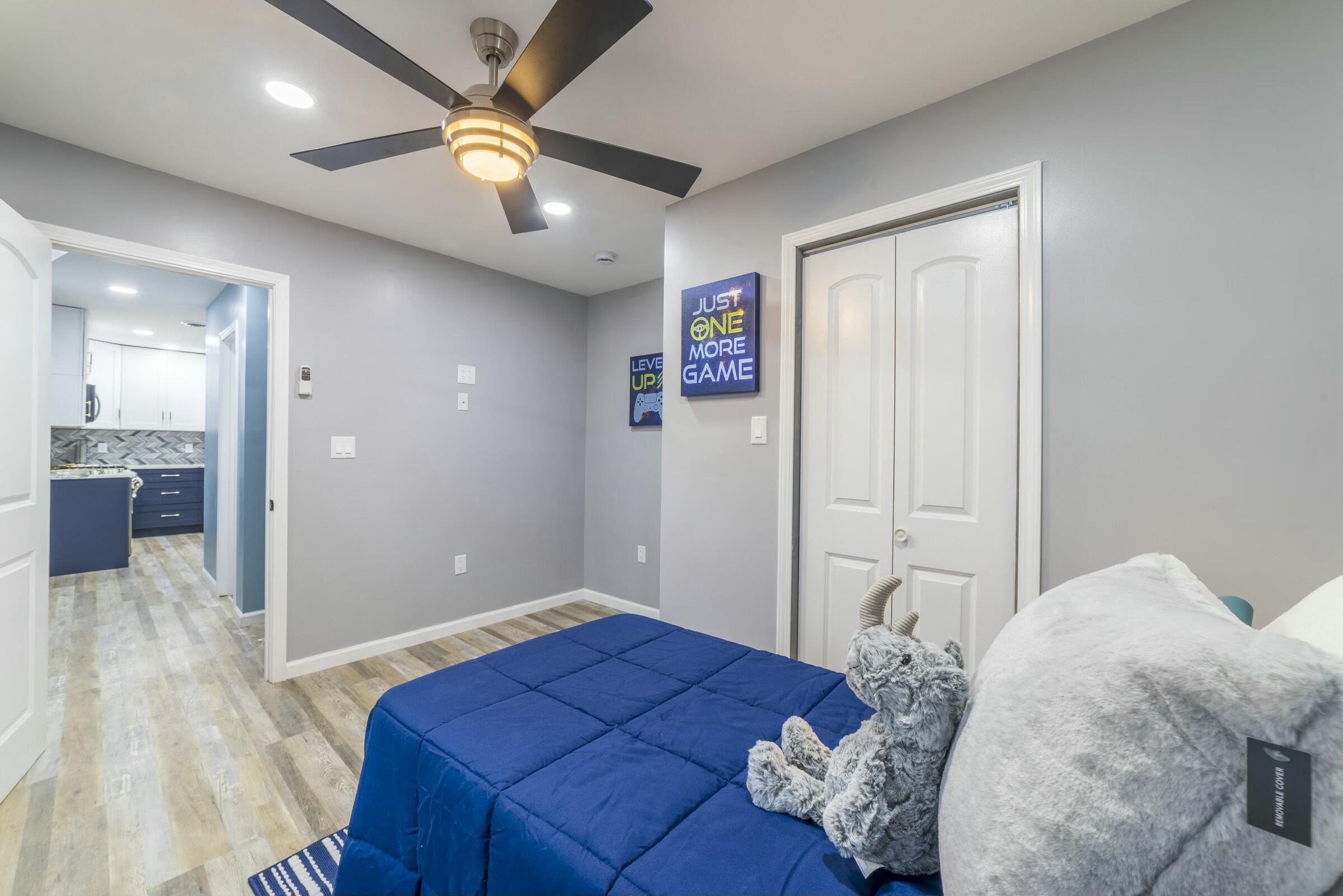 3714 W 20th Place