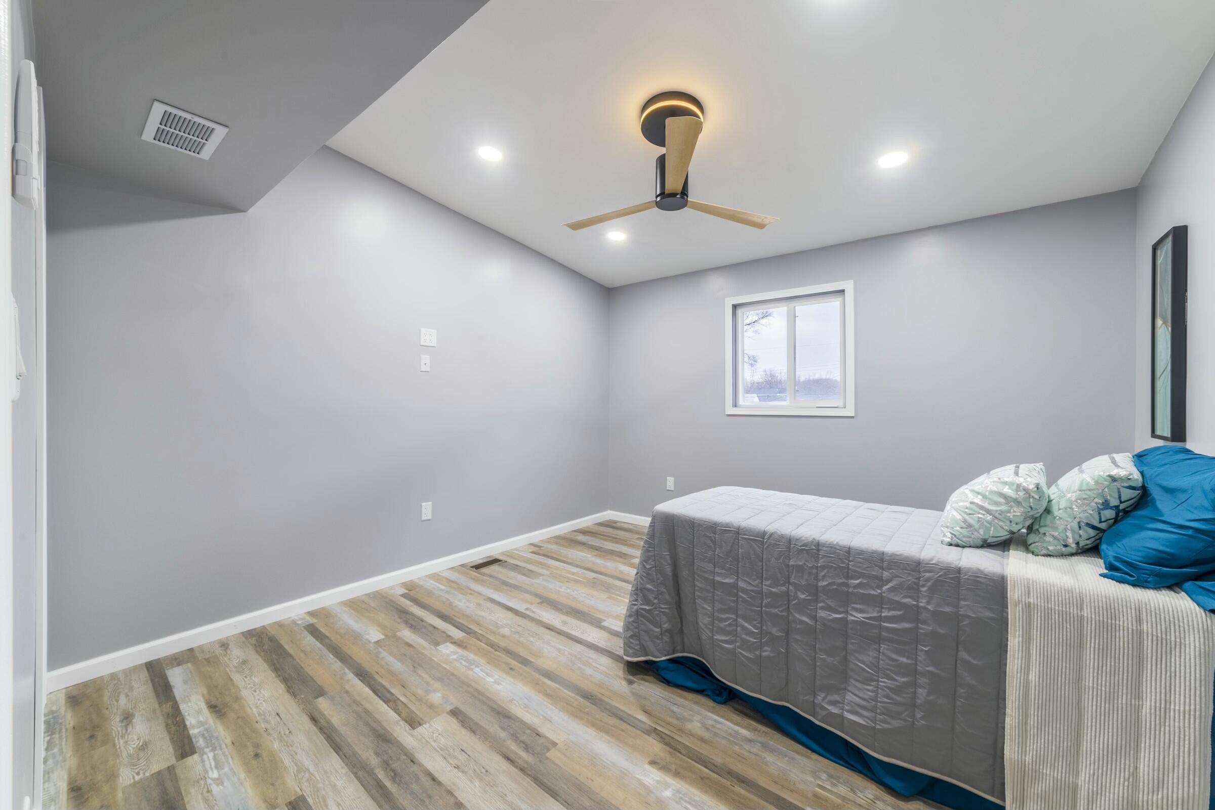 3714 W 20th Place