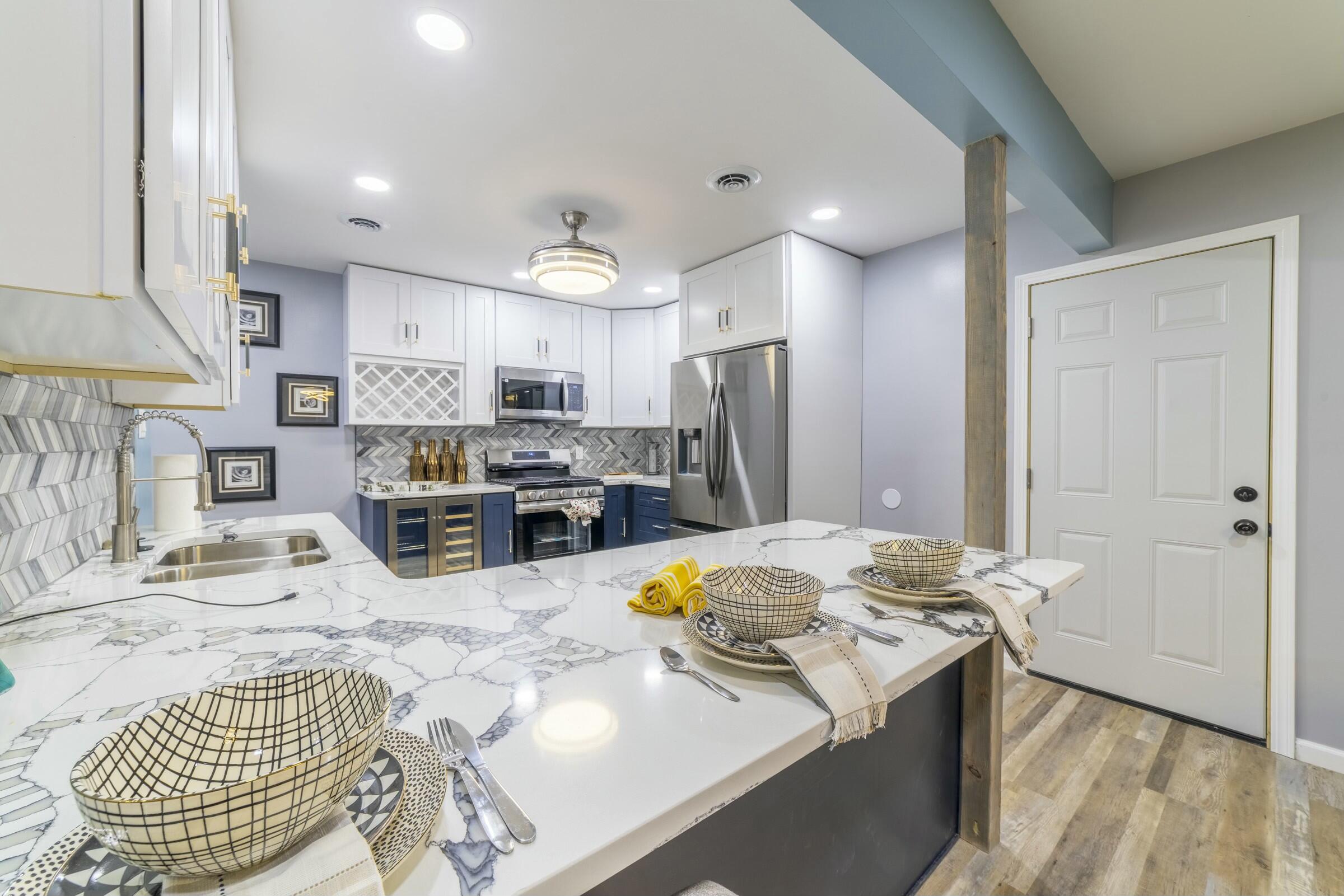 3714 W 20th Place