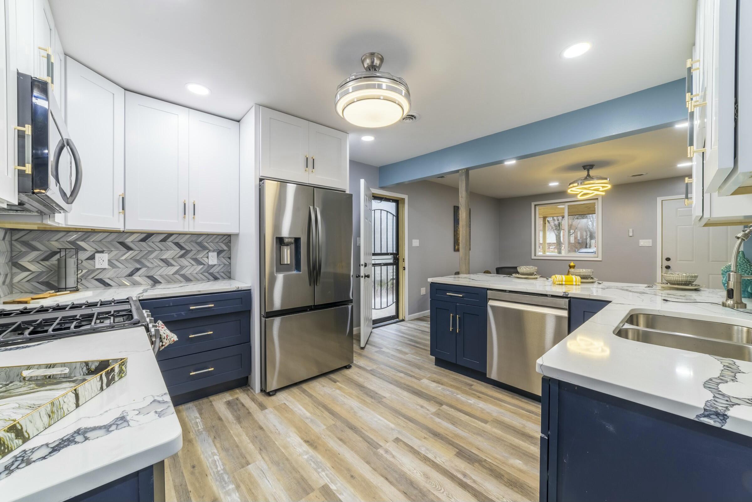 3714 W 20th Place