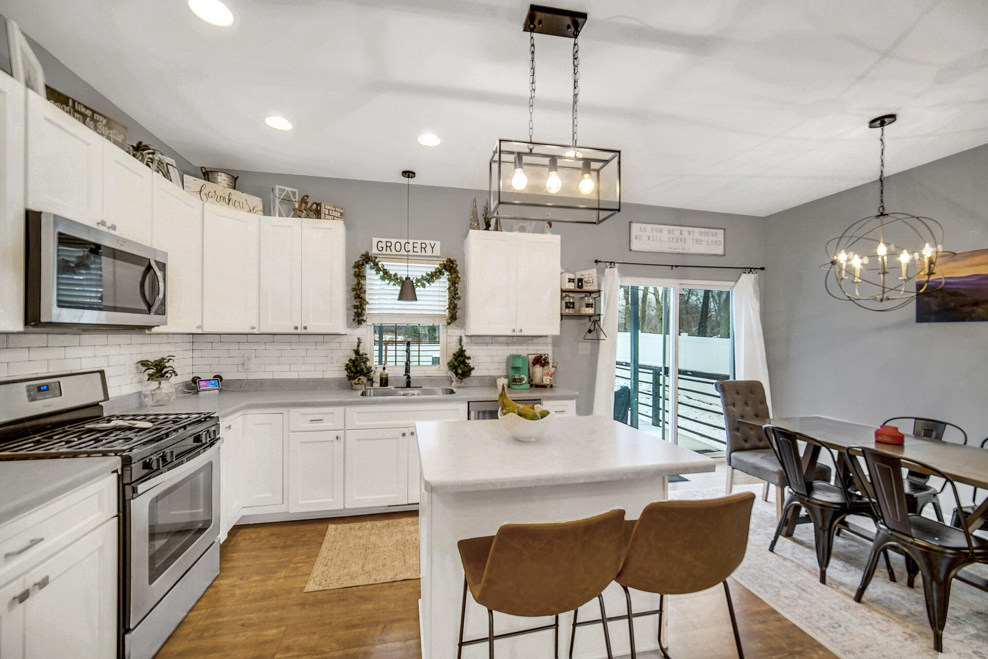 10153 W Rolling Meadows Drive