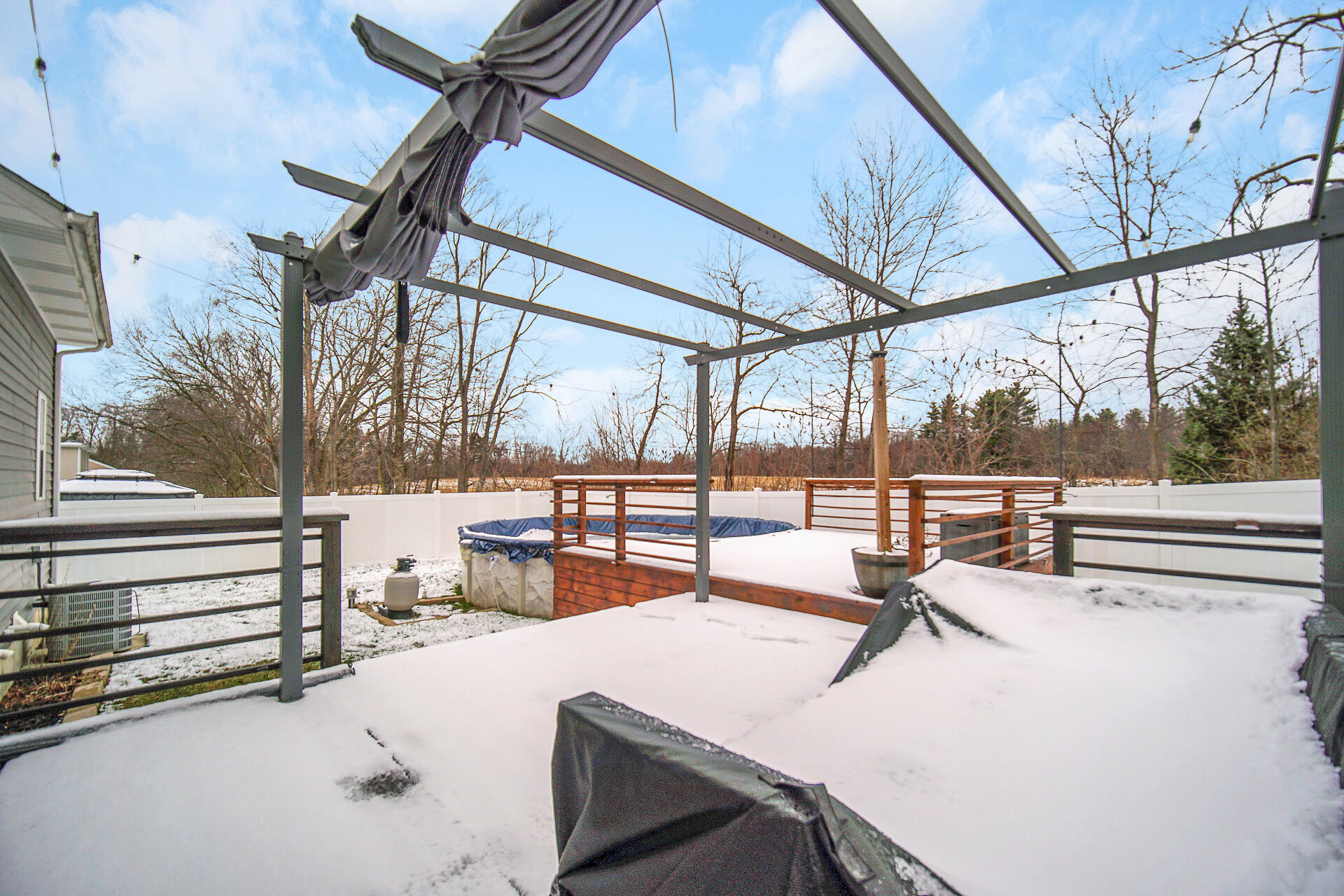 10153 W Rolling Meadows Drive