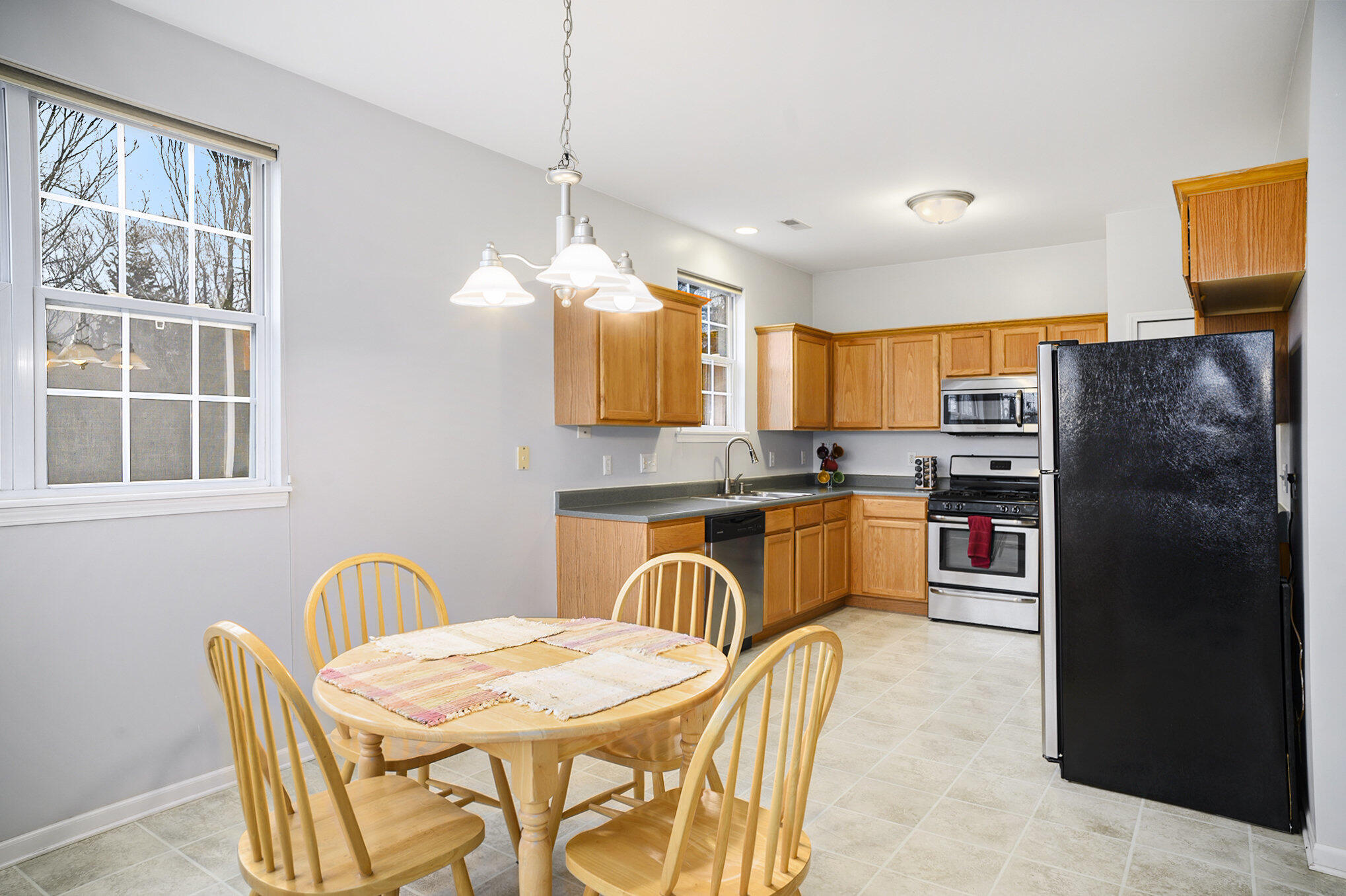 8011 Knickerbocker Place