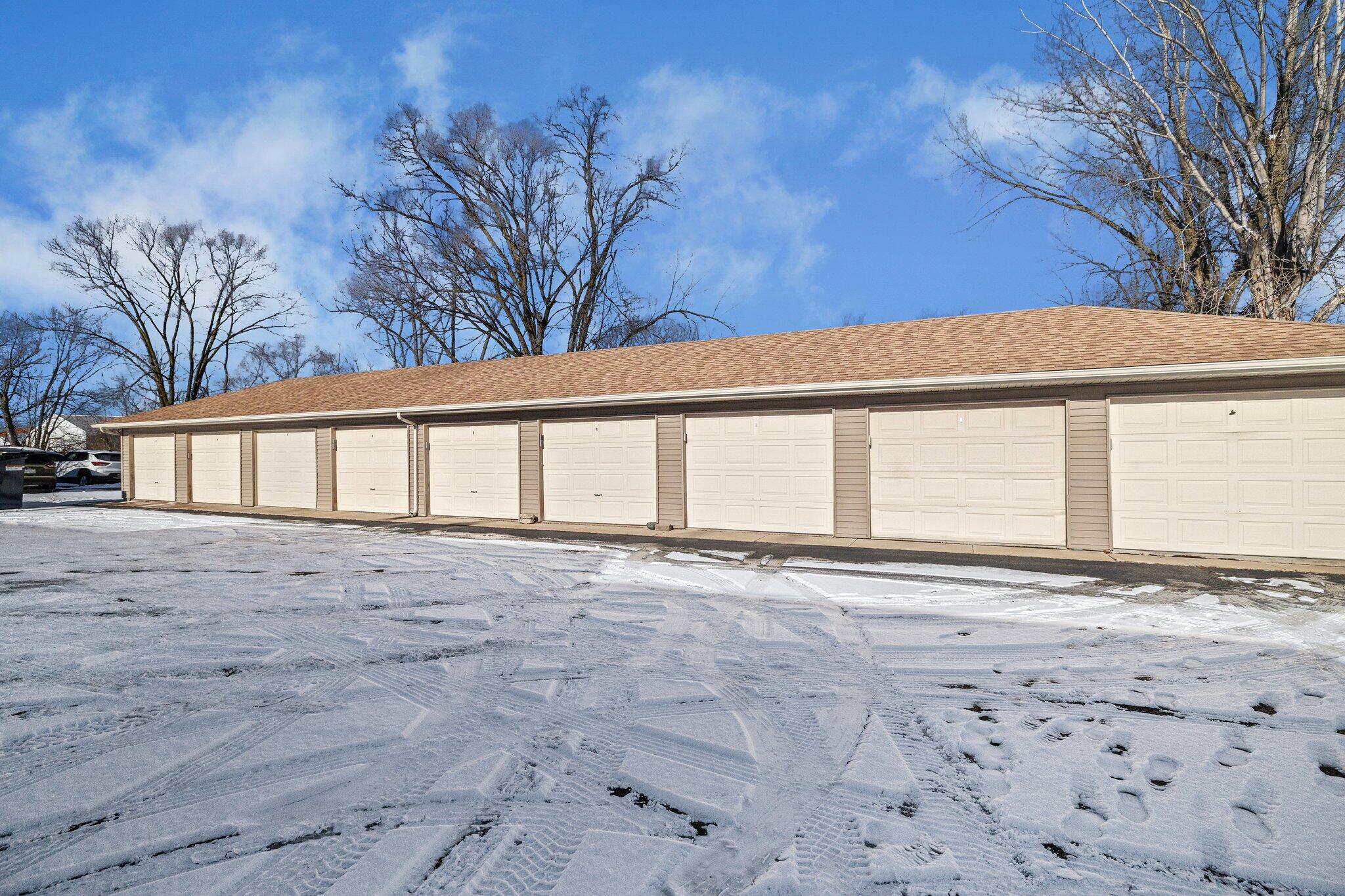 716 Moraine Trace Unit: 7