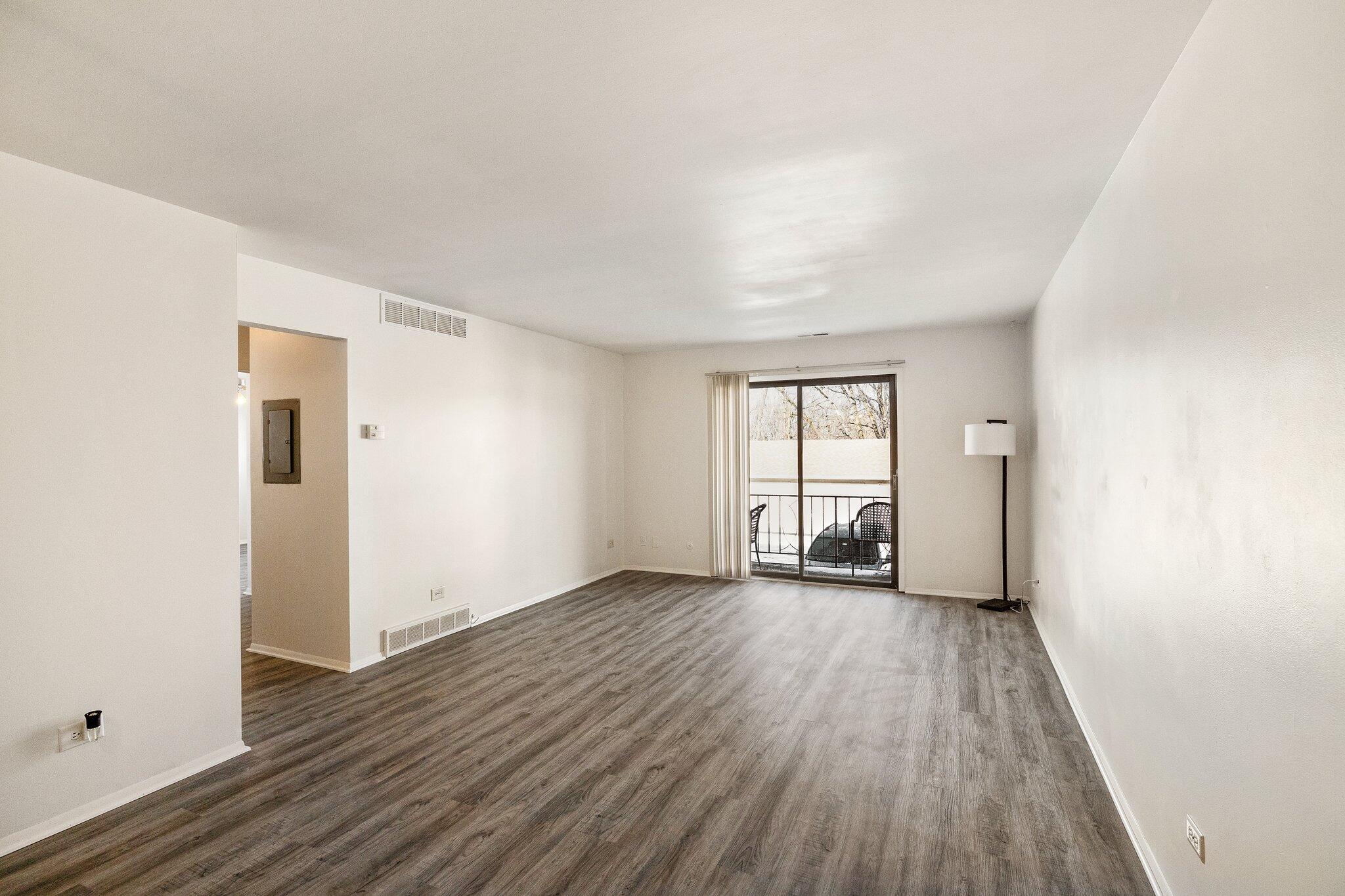 716 Moraine Trace Unit: 7