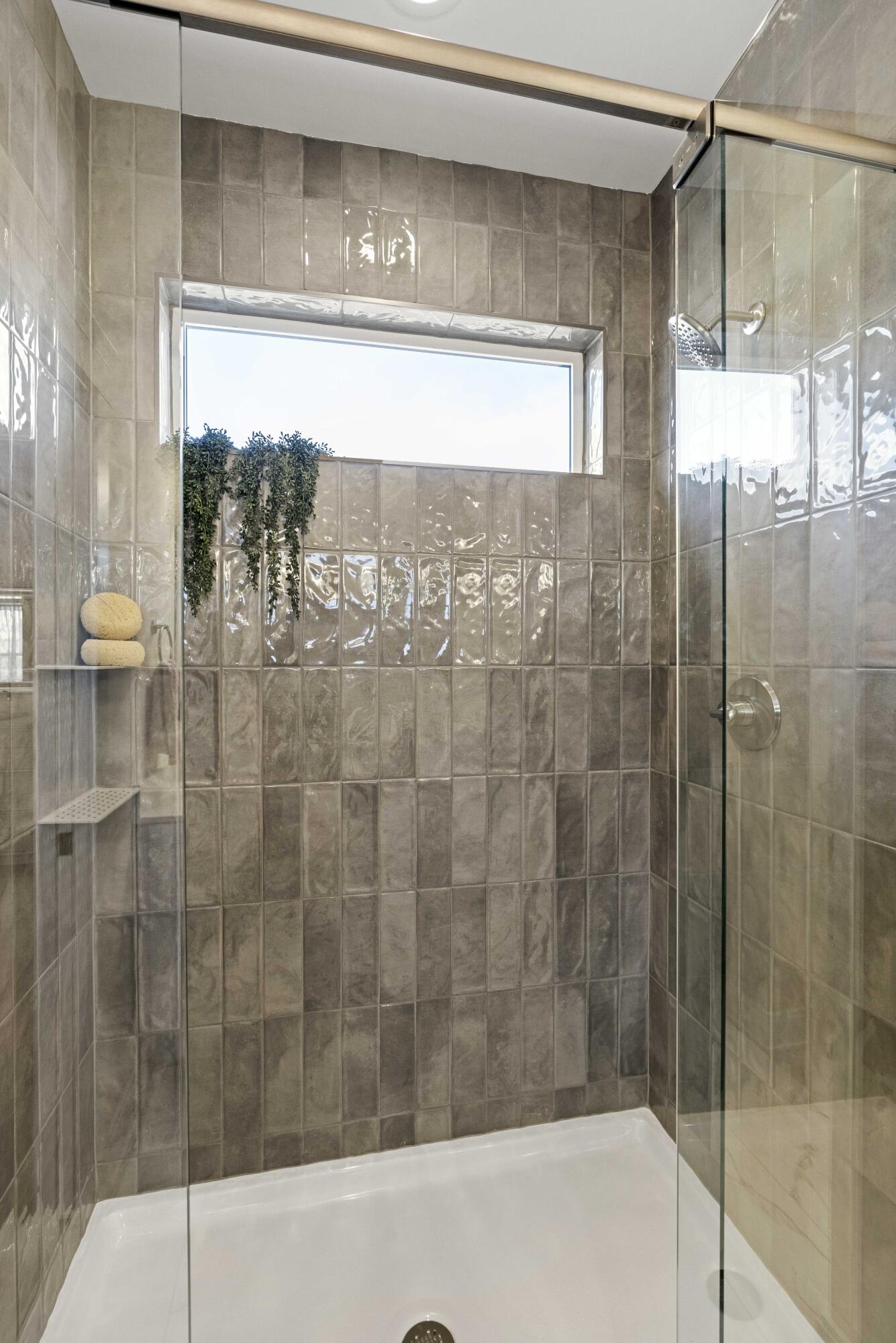 1540 Brackenbury Lane