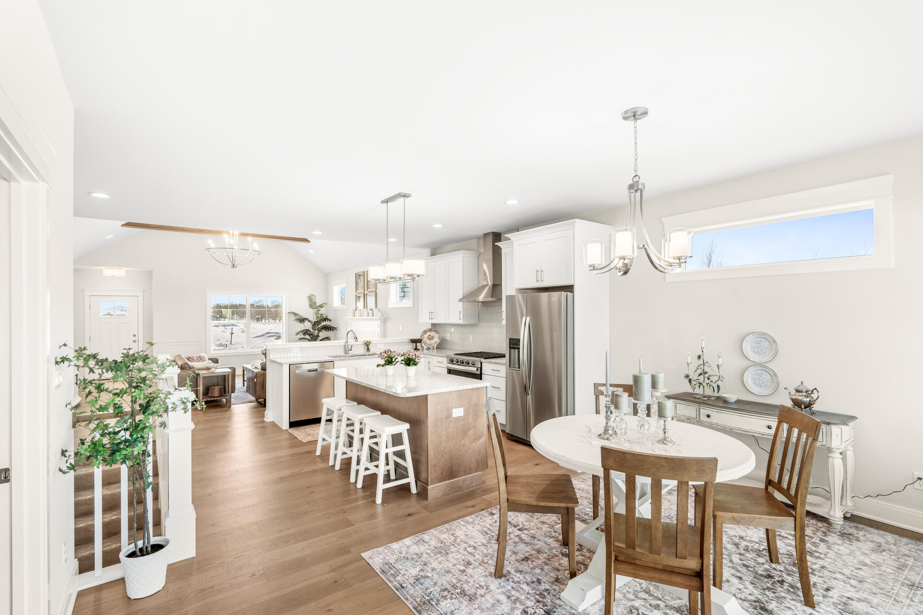 1540 Brackenbury Lane