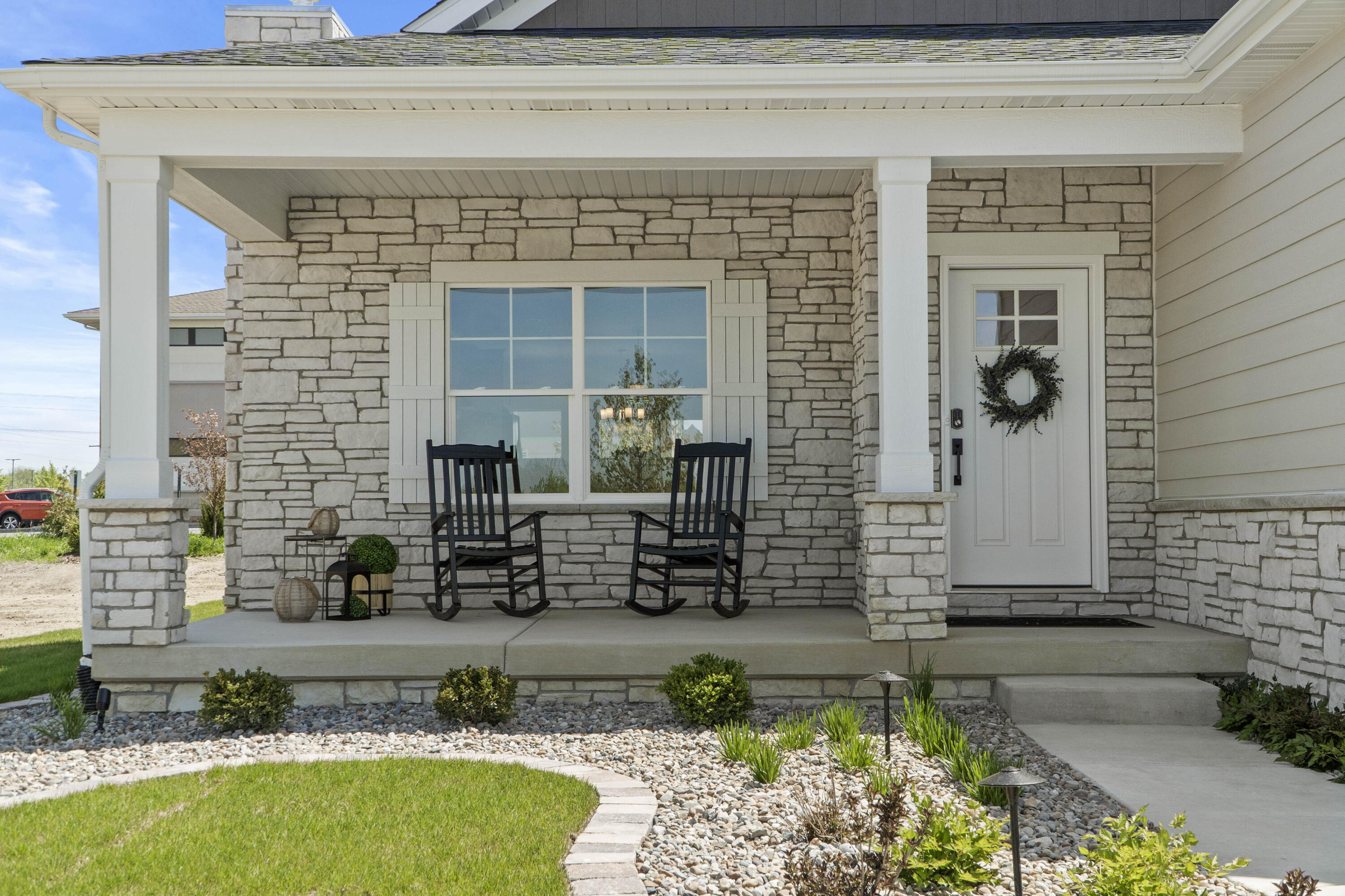 1540 Brackenbury Lane